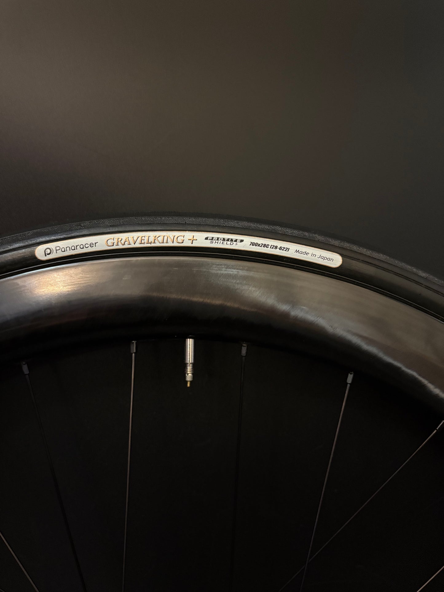 Light Bicycle Falcon AR45 Carbon Clincher / White Industries Black Wheelset 28h