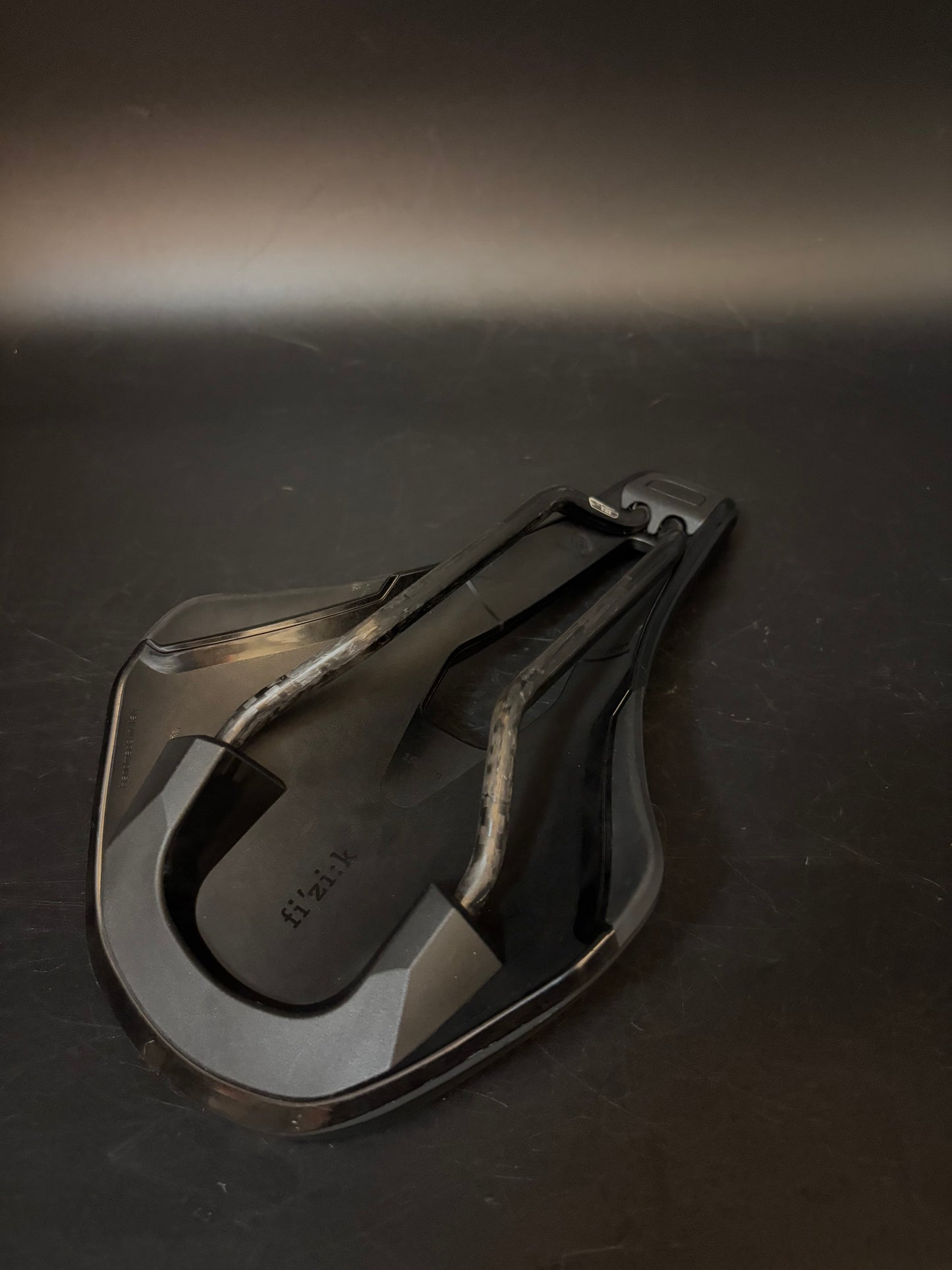 Fizik Argo Saddle Carbon 150mm