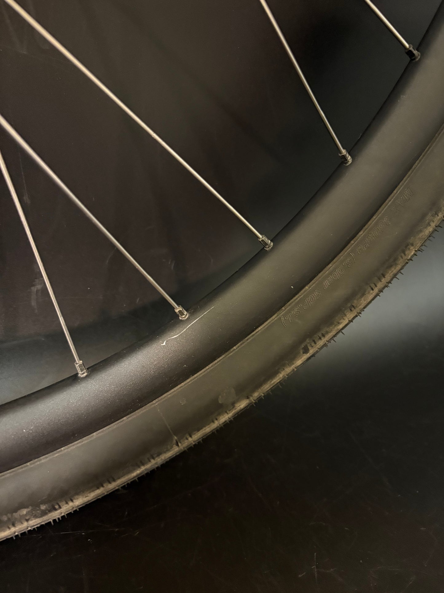 Velocity Aileron 650b / Paul Wheelset Black 32h