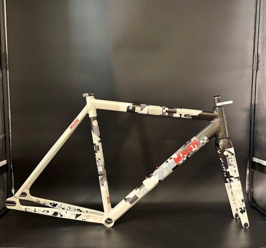 Mash AC-4 Prototype Frameset White/Black 54cm Medium