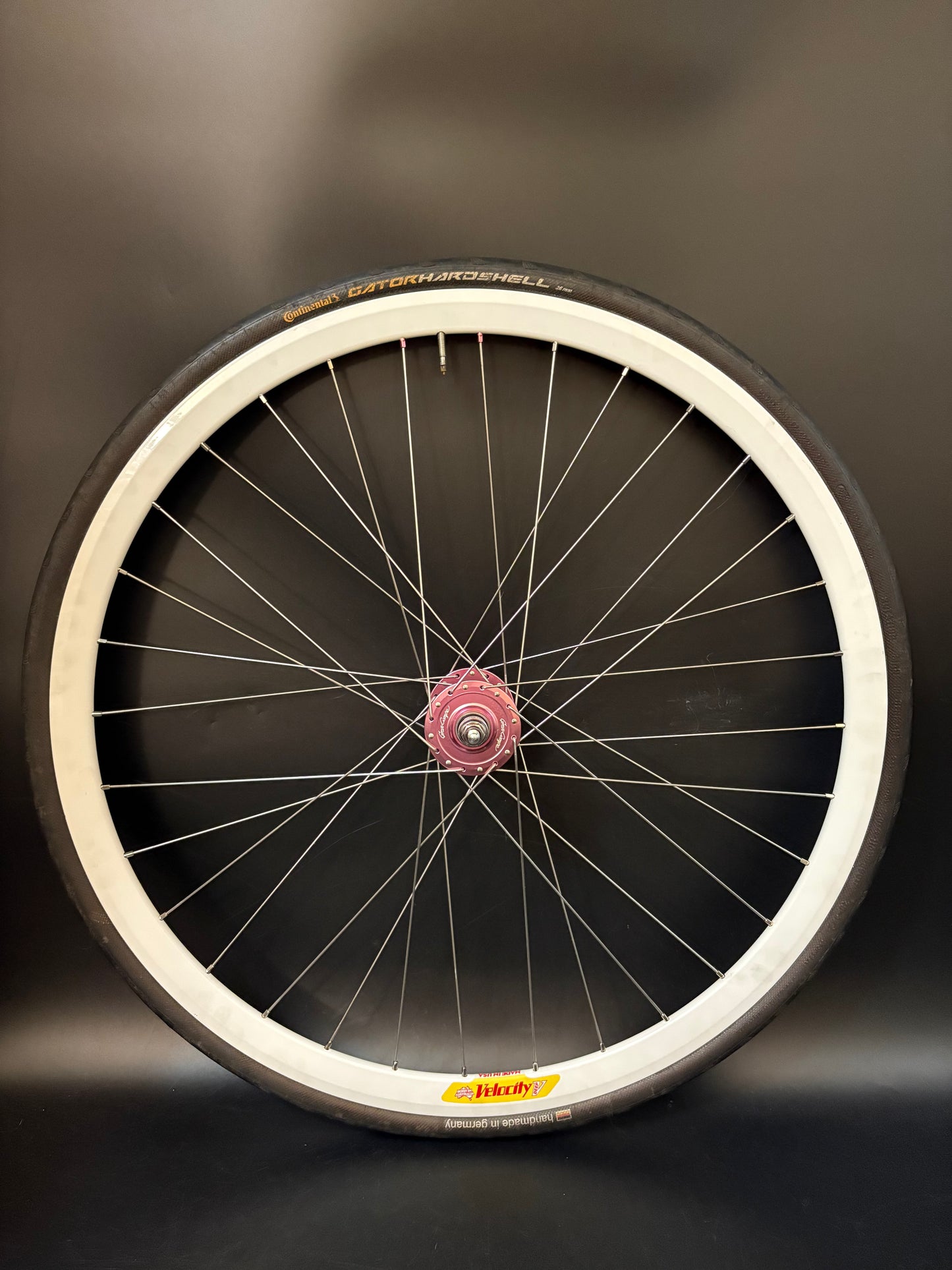 Velocity Deep V White / Gran Compe Pink Wheelset 32h
