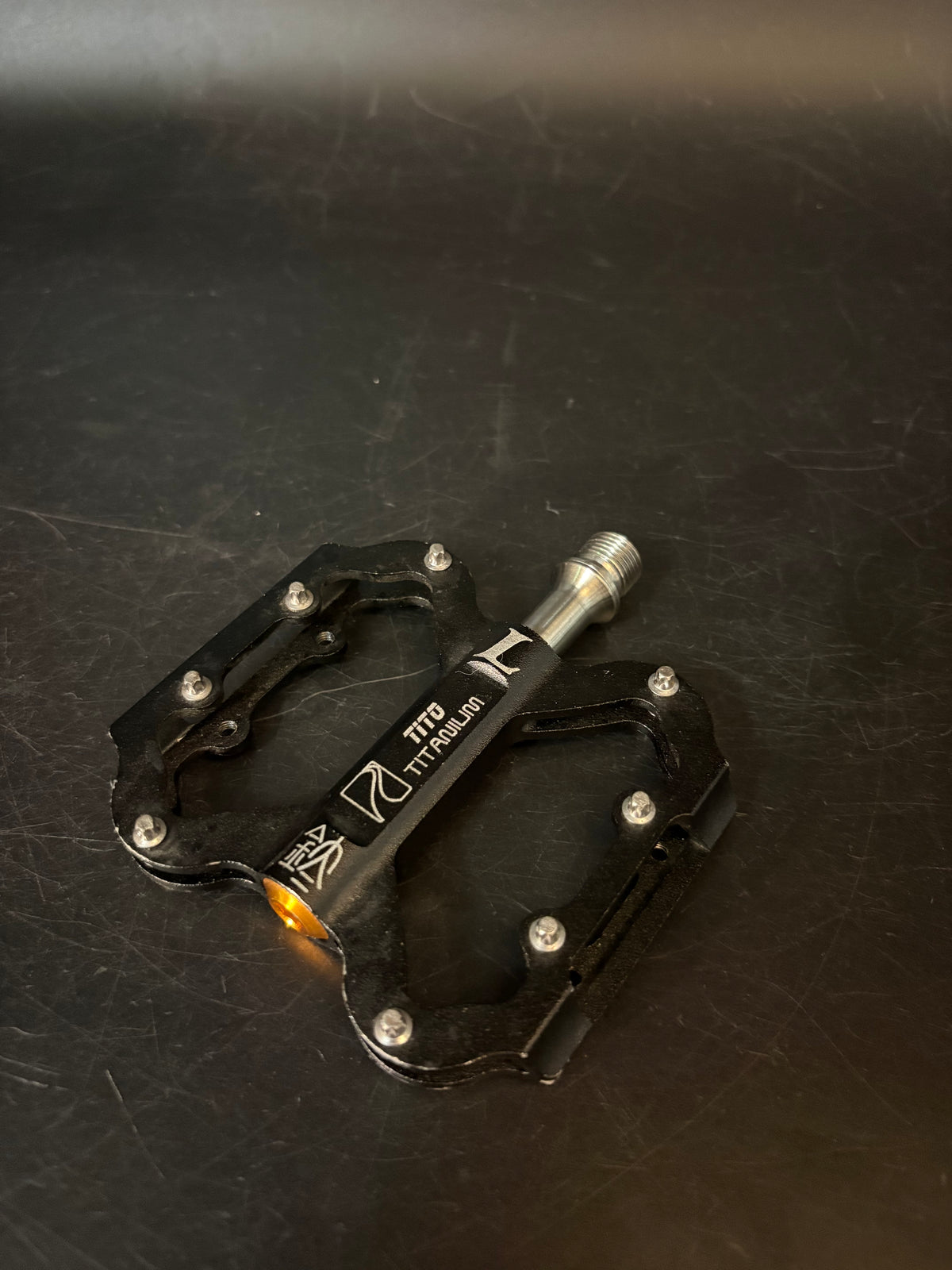 Tito Titanium Platorm Pedals Black