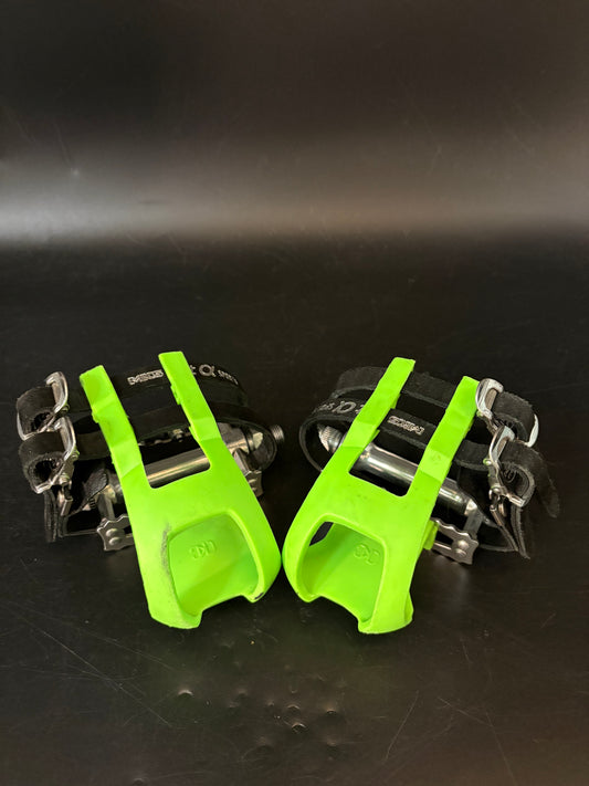 MKS Touring / MKS Double Straps Pedal Setup w/ ATW Bee Butt Flips