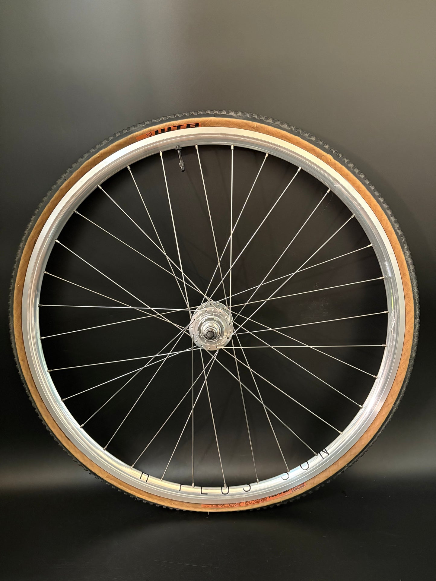 H Plus Son Archetype Silver / Gran Compe HF Wheelset 32h