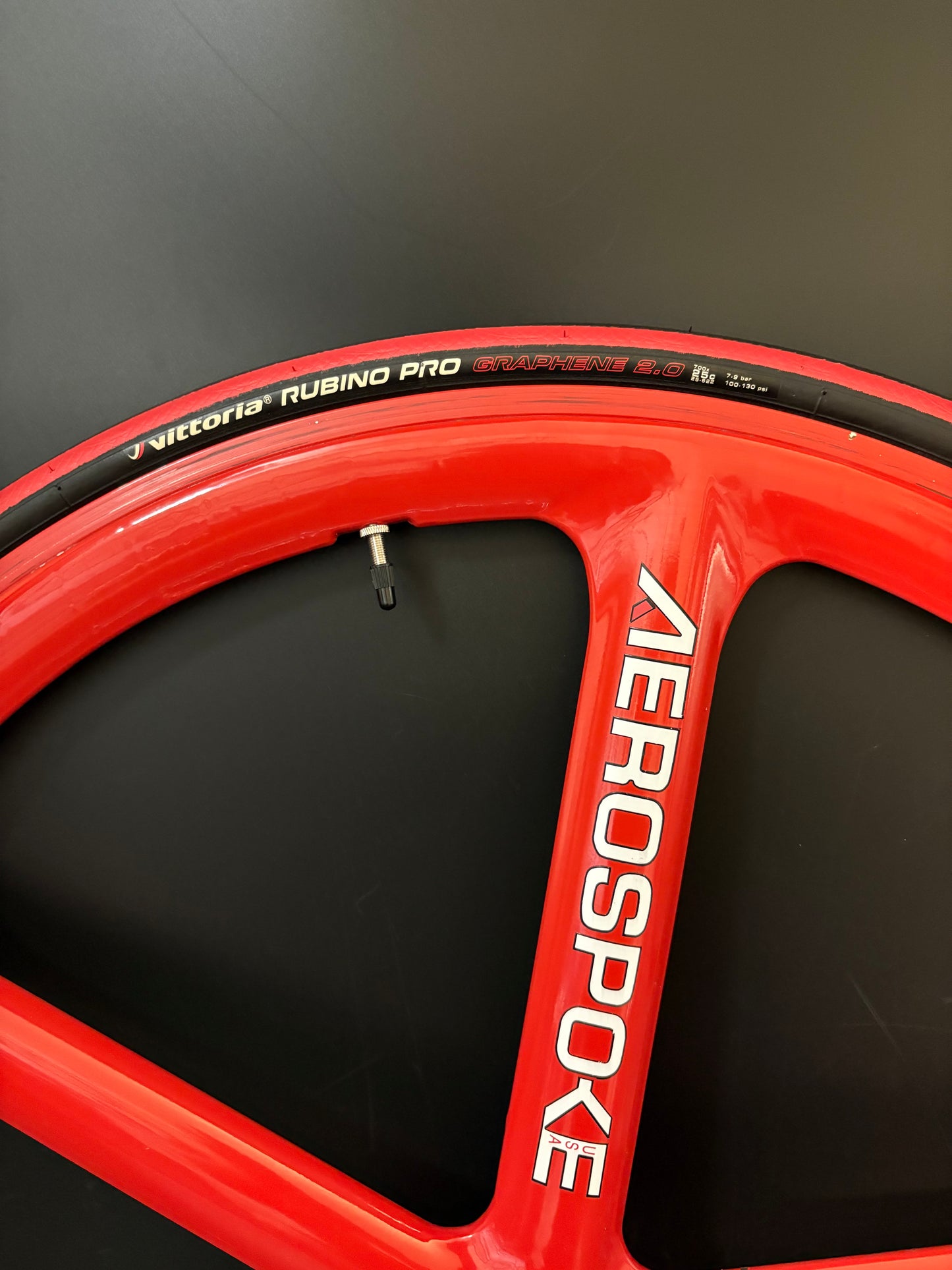 Aerospoke Clincher Front Wheel Red