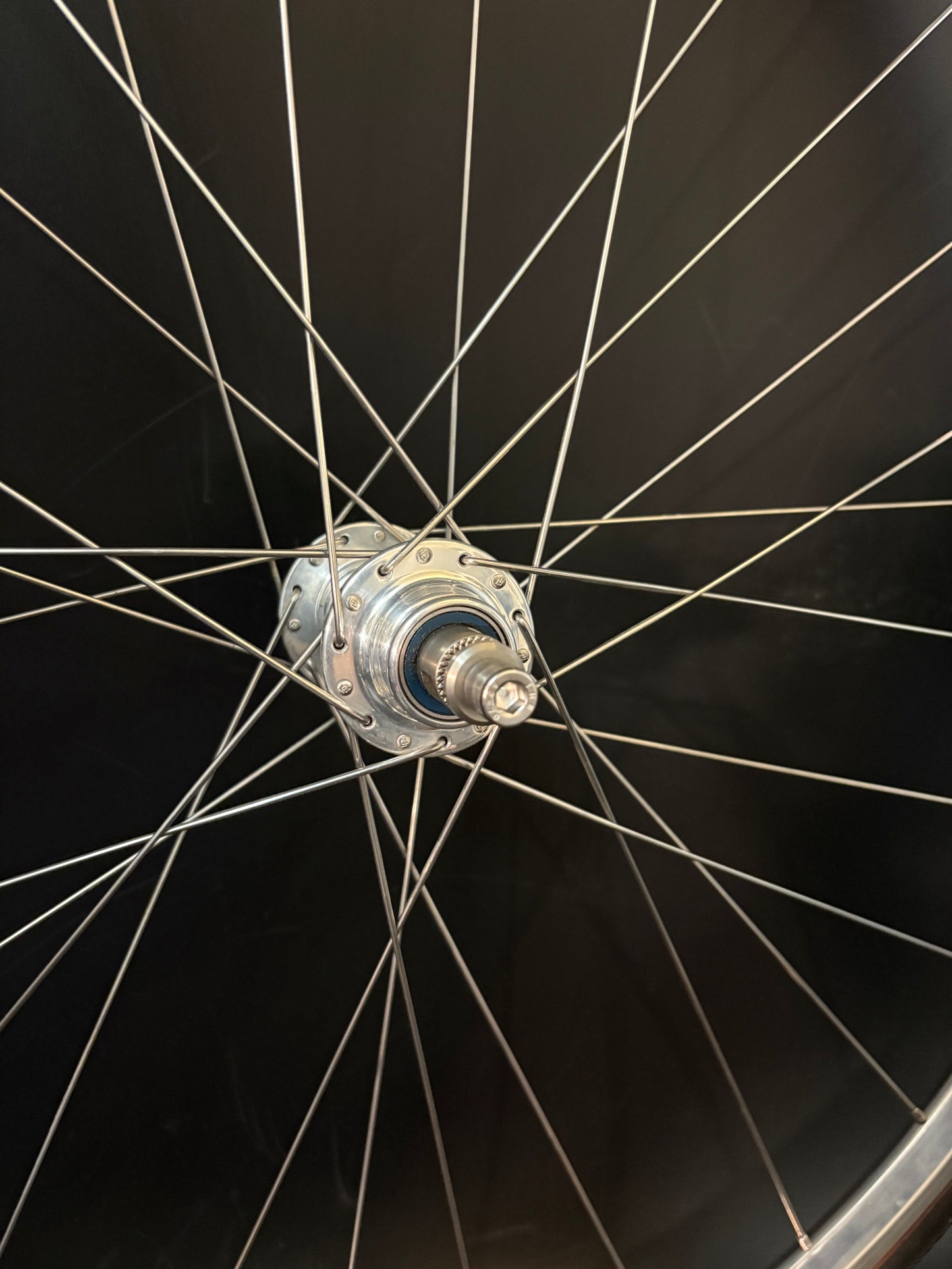 Velocity A23 Silver / White Industries Eno 130mm Rear Wheel 28h