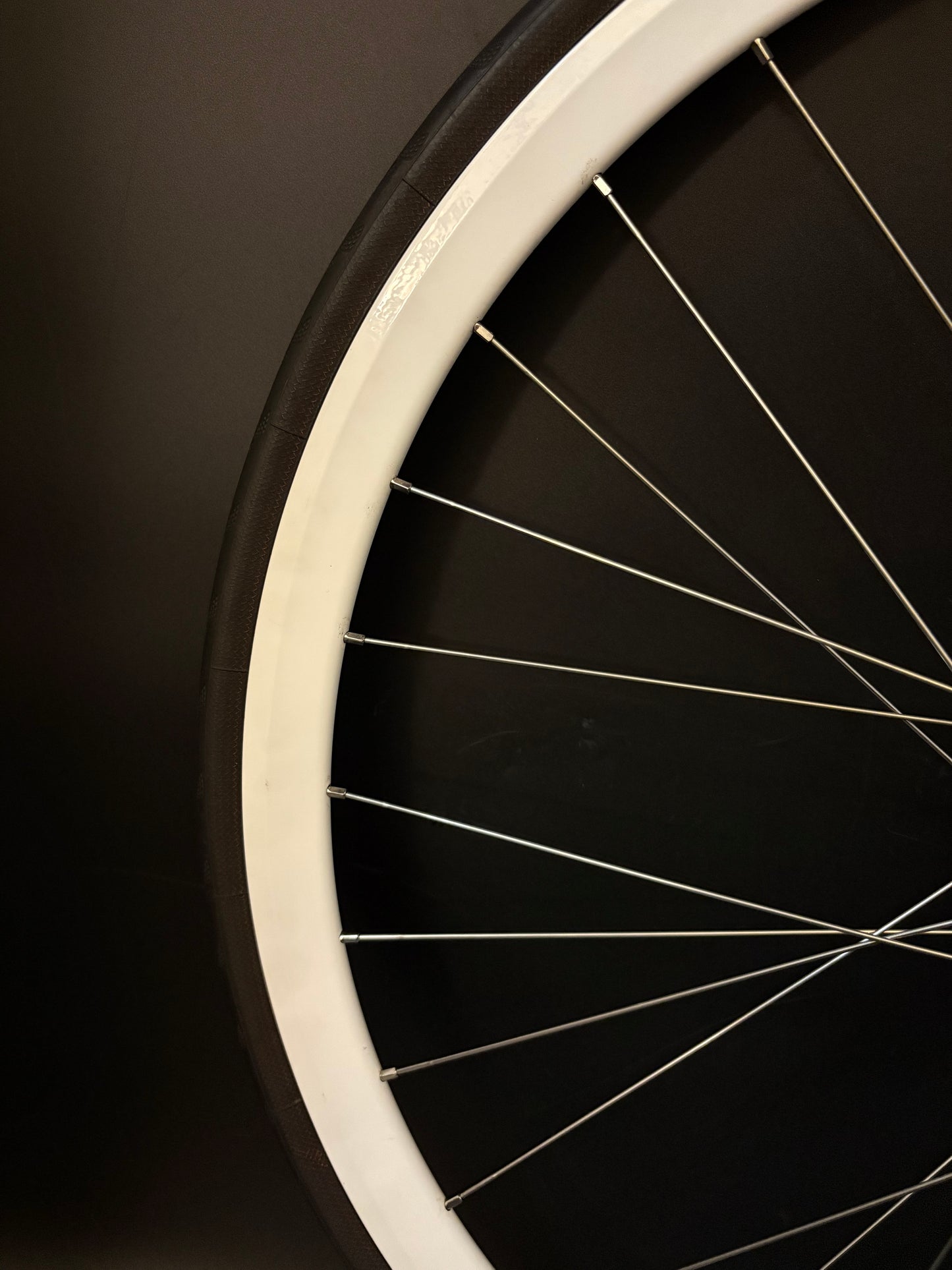 Velocity Deep V White / Gran Compe Pink Wheelset 32h