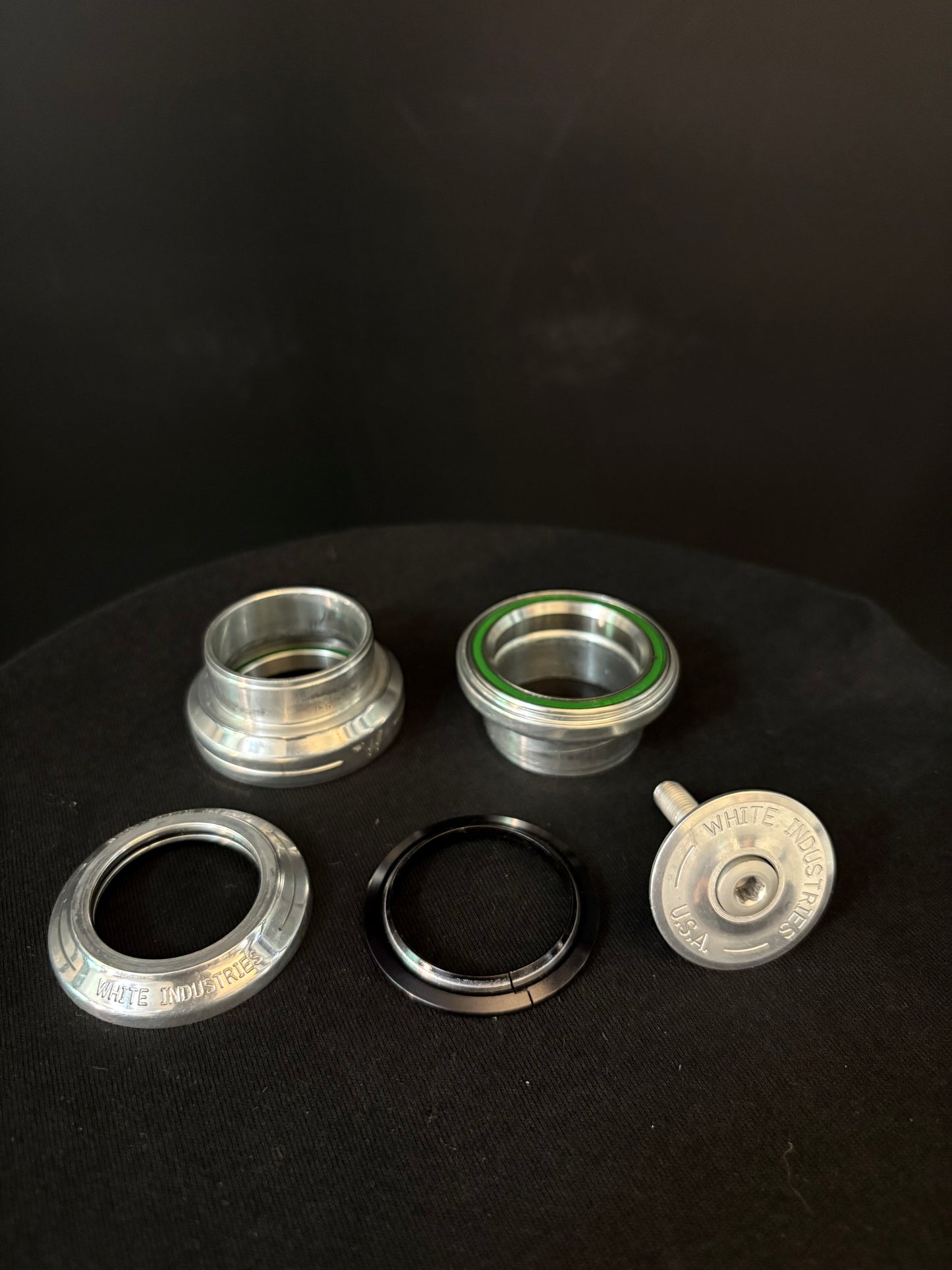 White Industries Headset Silver 1 1/8”