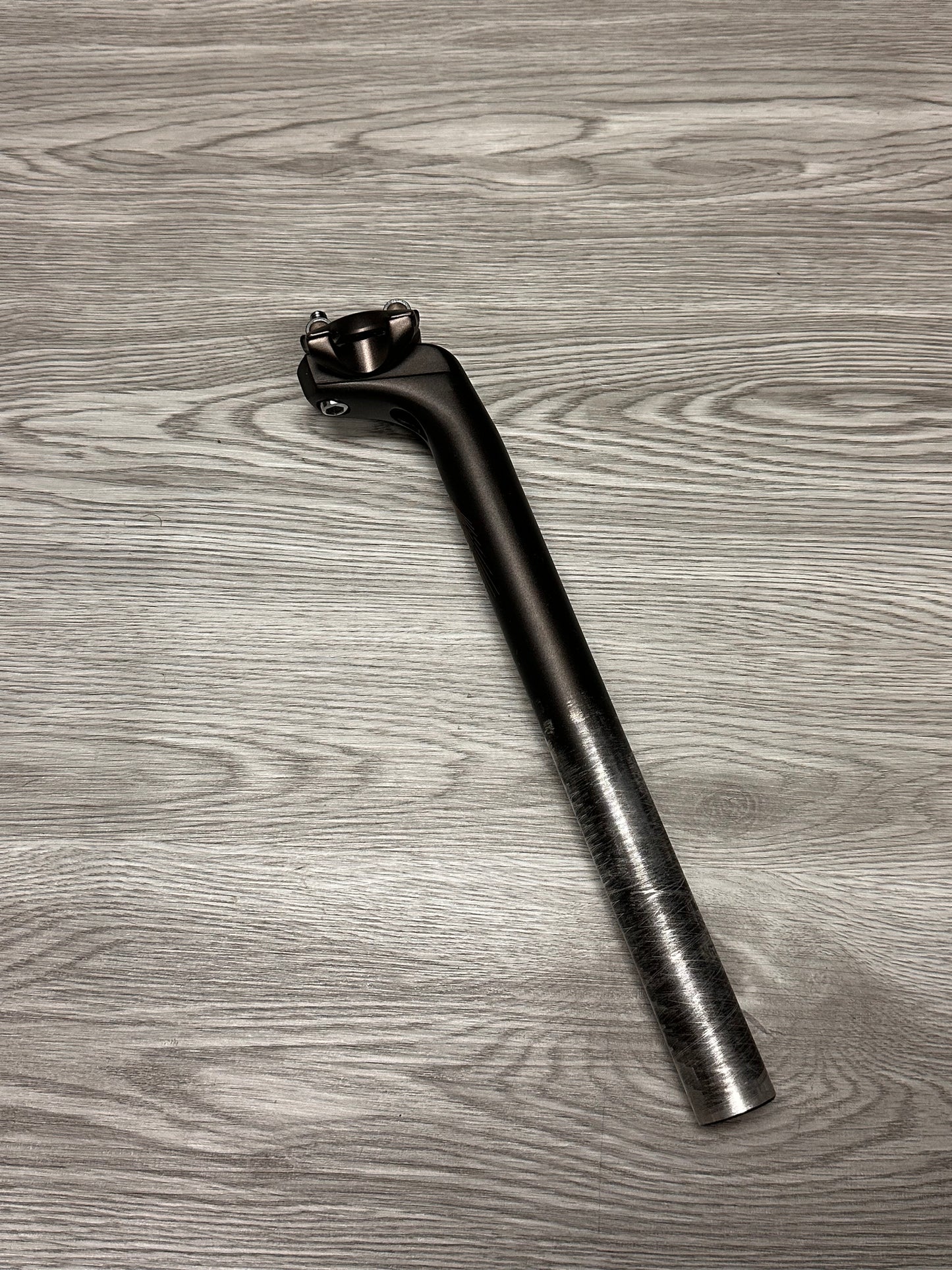 SimWorks Froggy Stealth Setback Seatpost 27.2