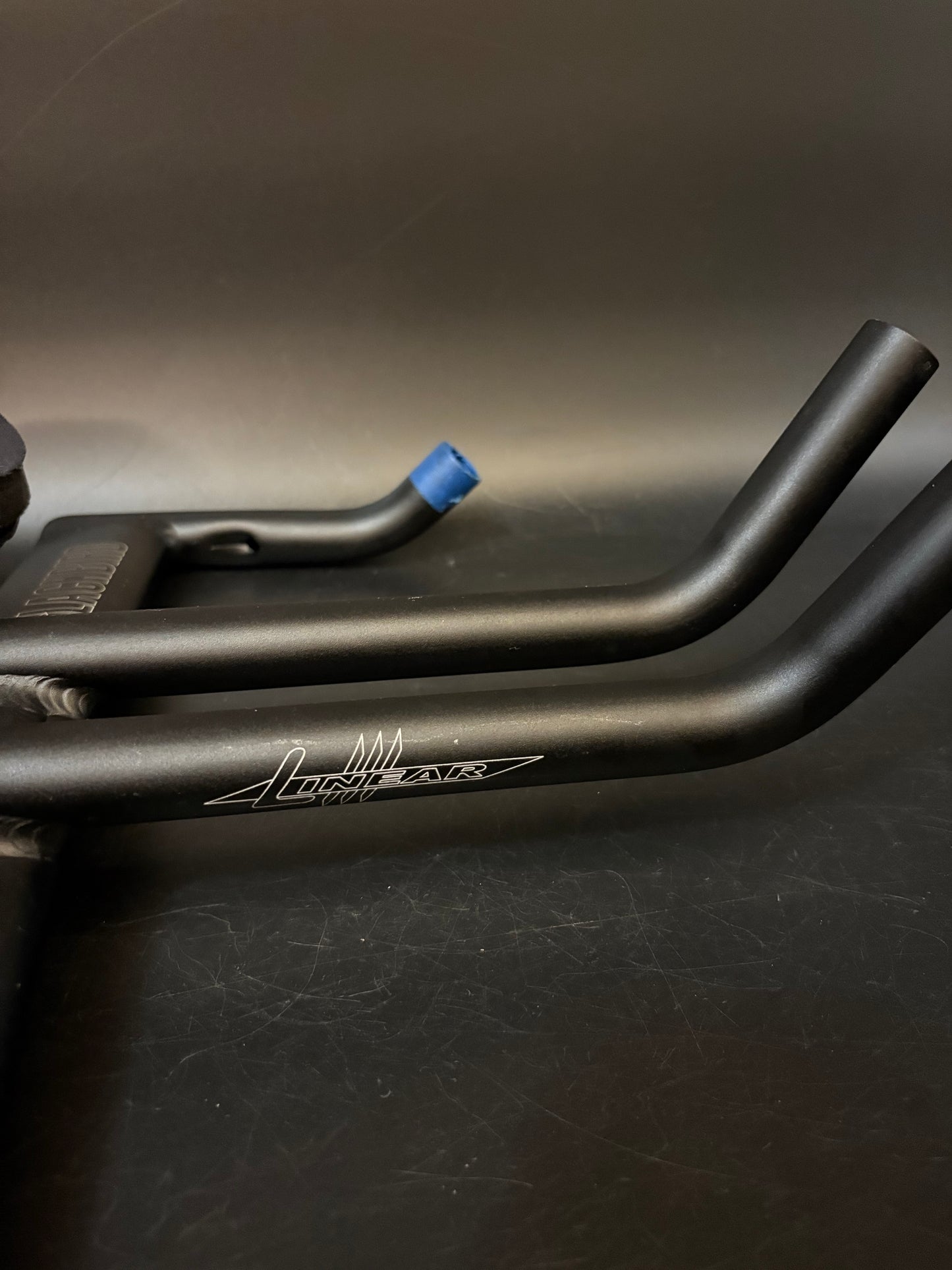 Blackbird Linear Aero Handlebar Black 38cm 85mm
