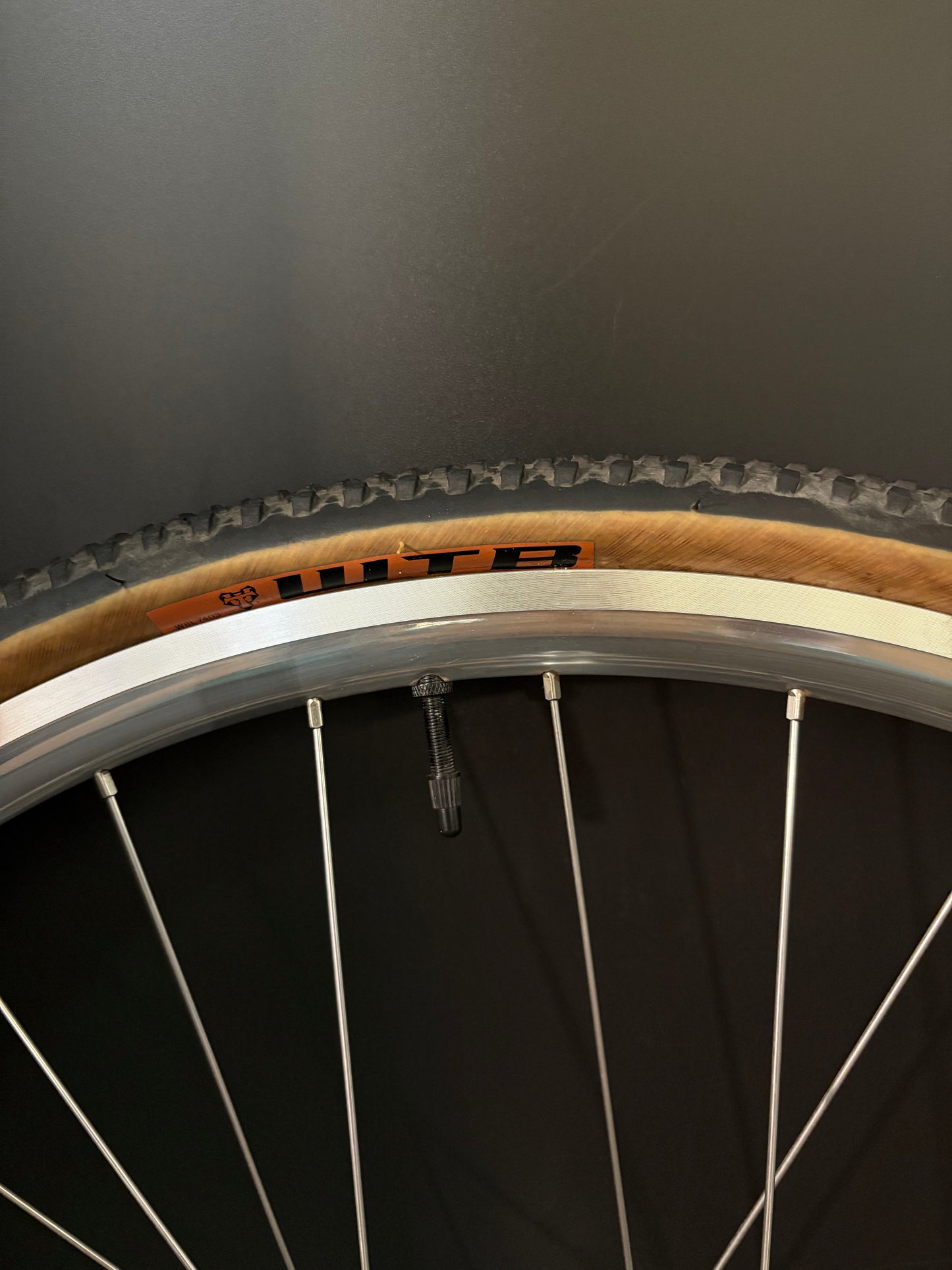 H Plus Son Archetype Silver / Gran Compe HF Wheelset 32h