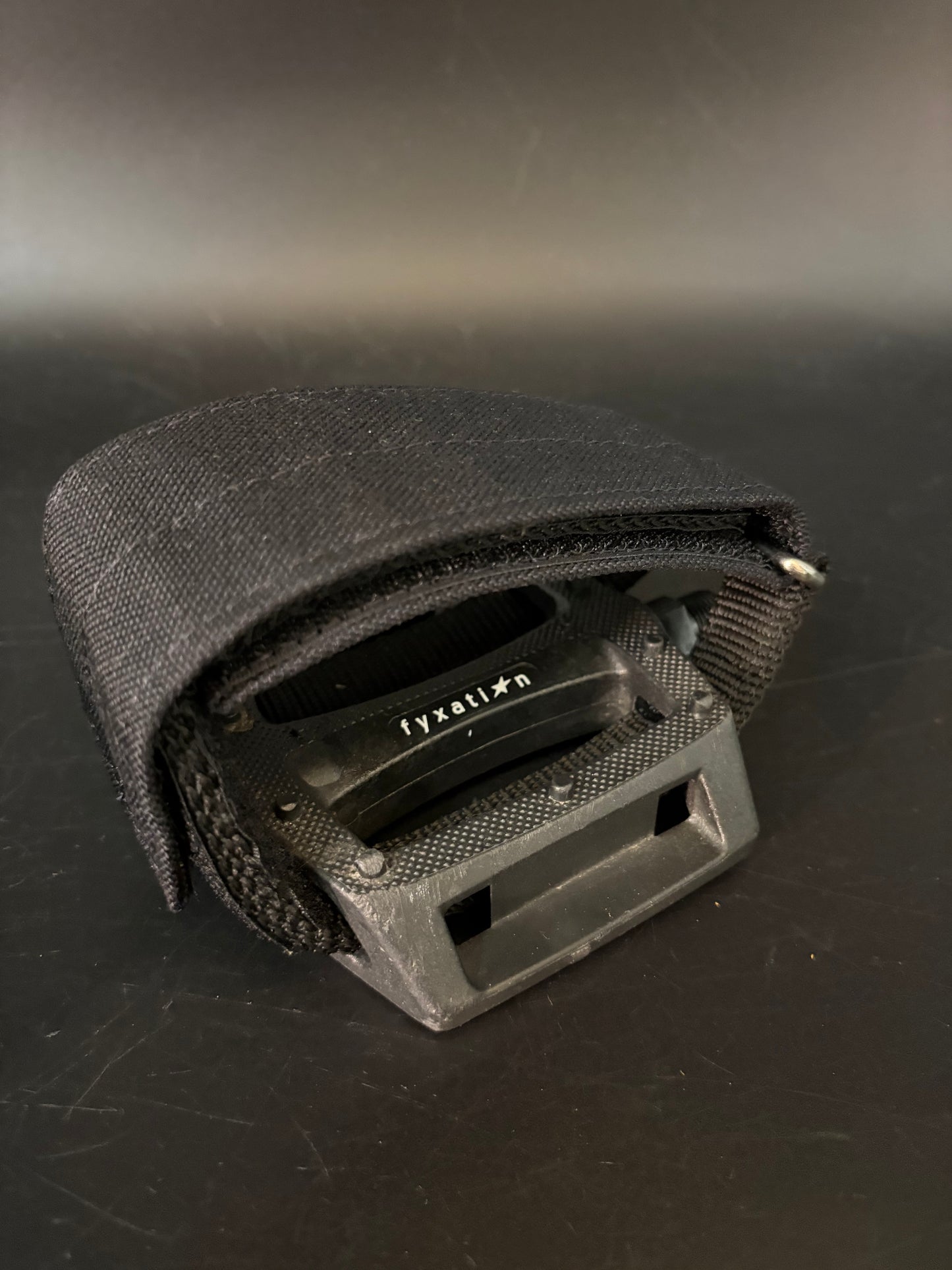 Fyxation / Ynot Straps Pedal Setup Black