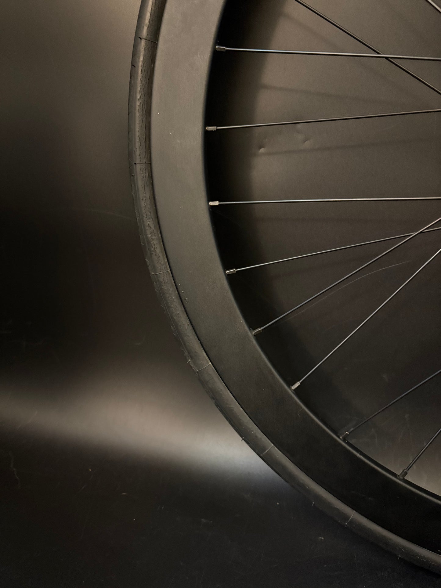 H Plus Son Formation Face + SL42 Black / Origin 8 Wheelset 32h