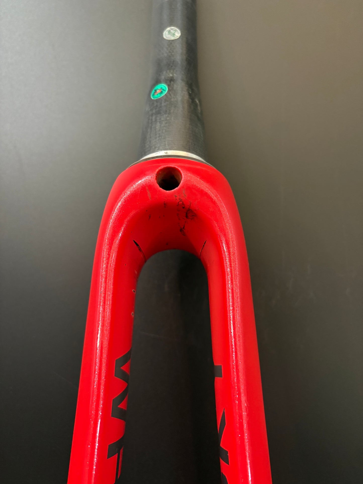 Whisky Carbon Fork Red 1 1/8”-1 1/2” Tapered 178mm 45 Rake