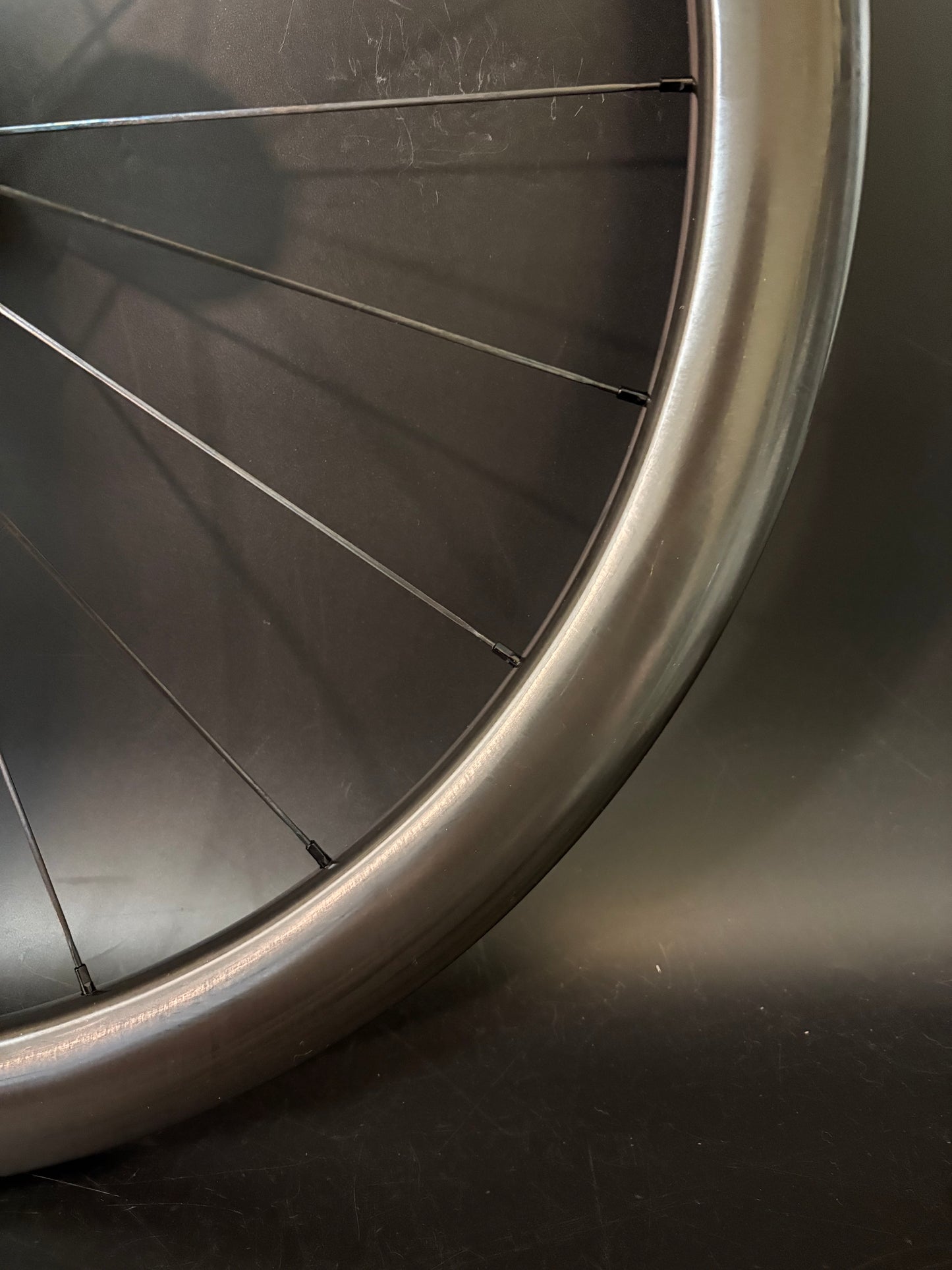 Light Bicycle AR45 / DT Swiss Wheelset Carbon 20/24h