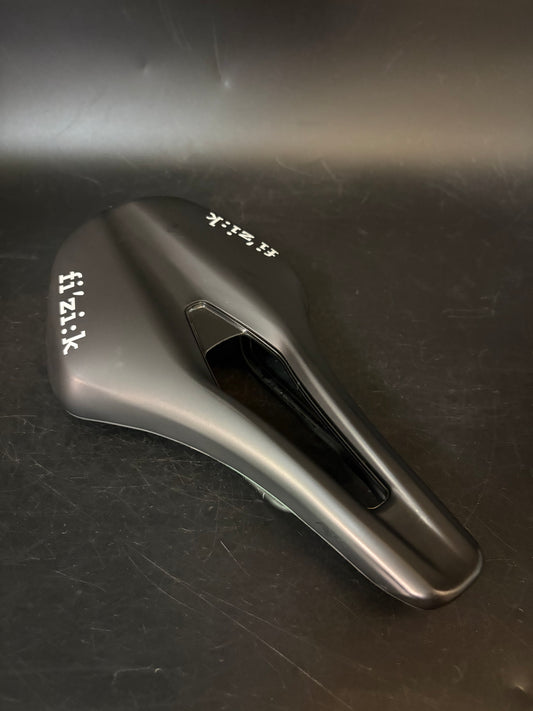 Fizik Argo Saddle Black 150mm