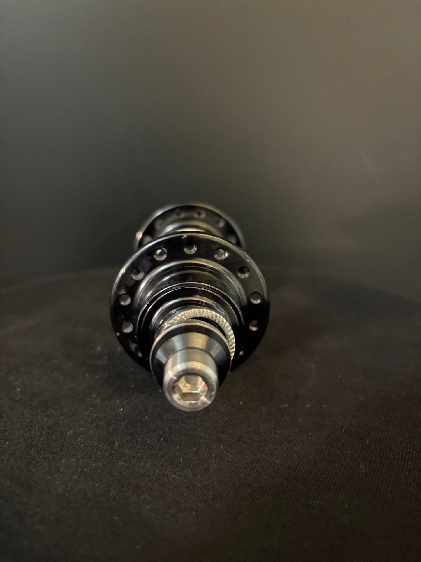 Mack Superlight Hubset Black/White 20/28h
