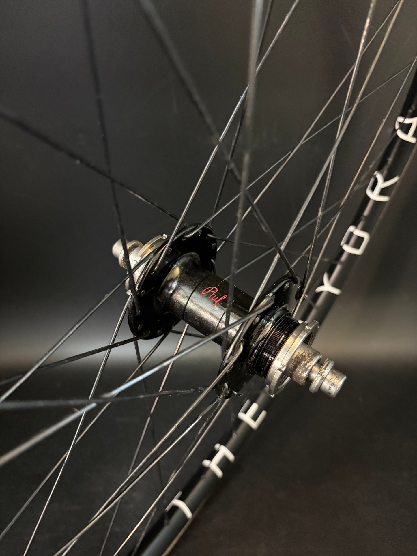 H Plus Son Hydra / Phil Wood HF Wheelset Black 32h #2