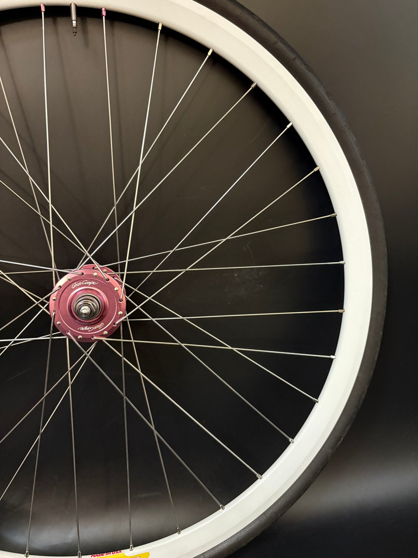 Velocity Deep V White / Gran Compe Pink Wheelset 32h
