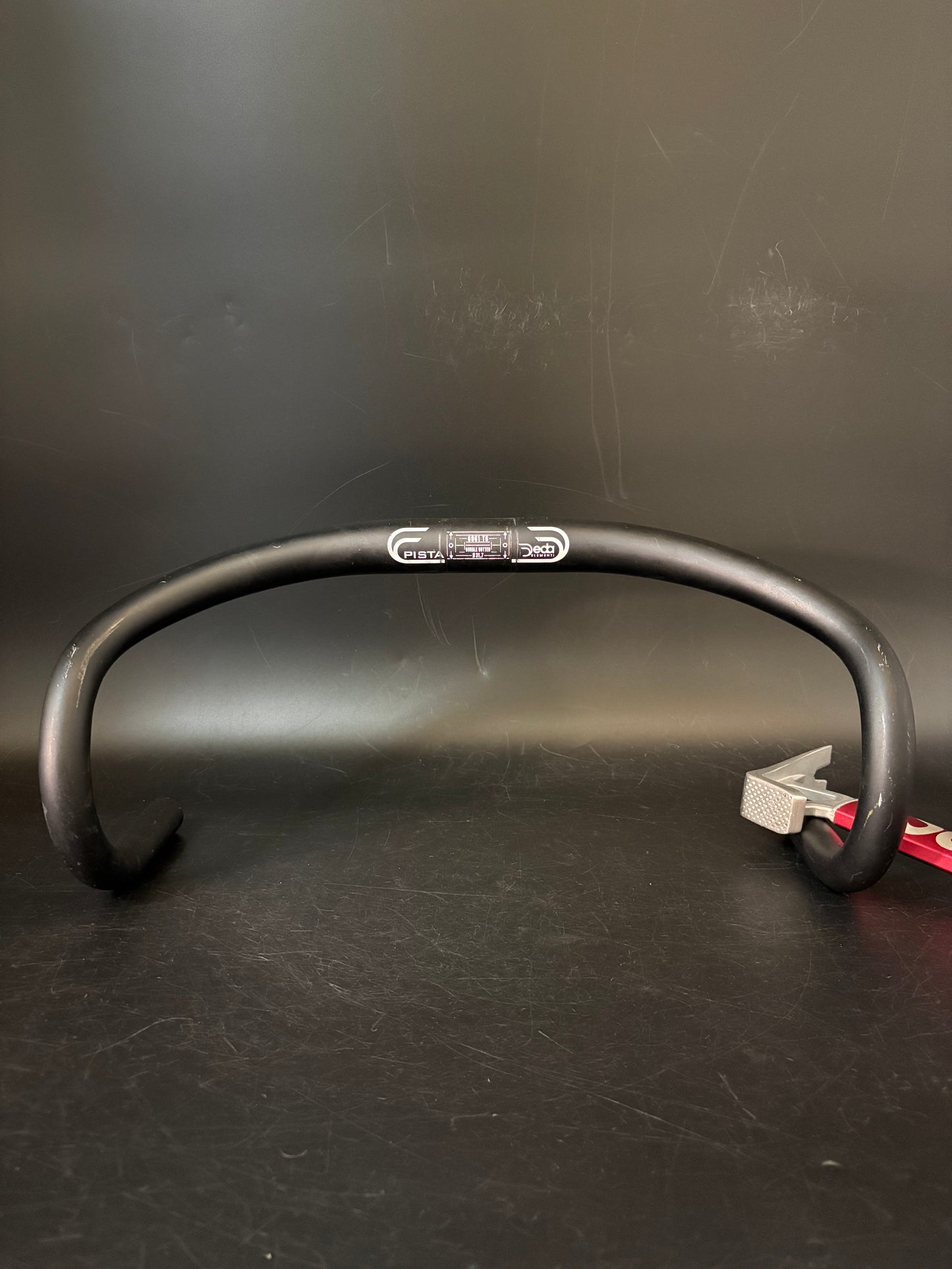 Deda Pista Track Drop Handlebar Black 40cm 31.8