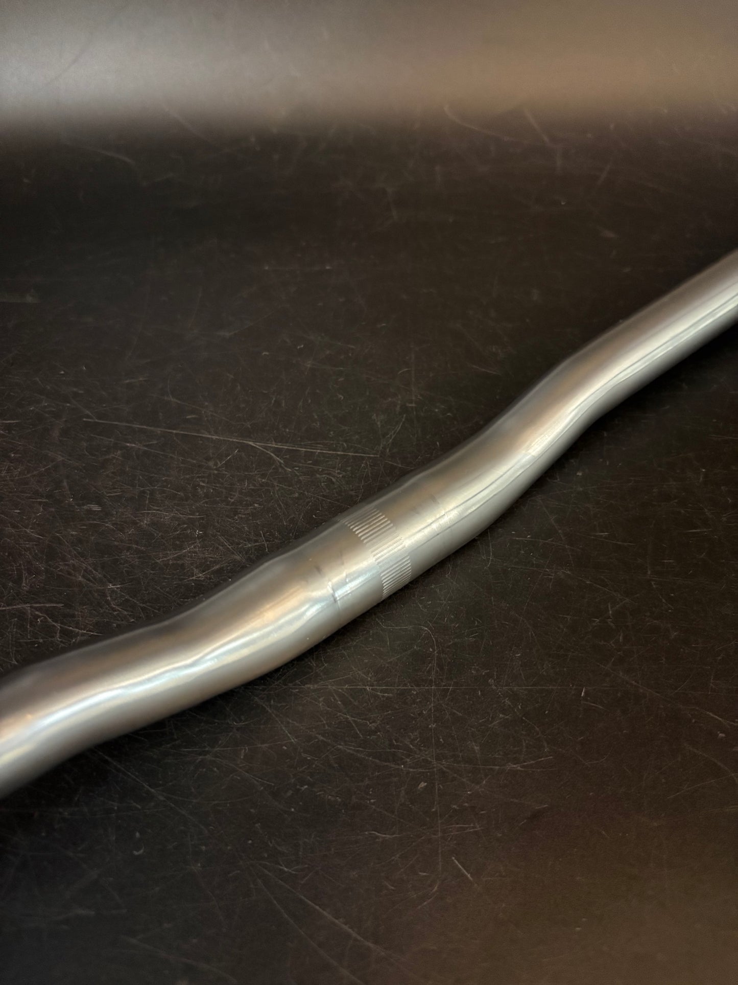 SimWorks MowMow Riser Handlebar Silver 700mm 25.4