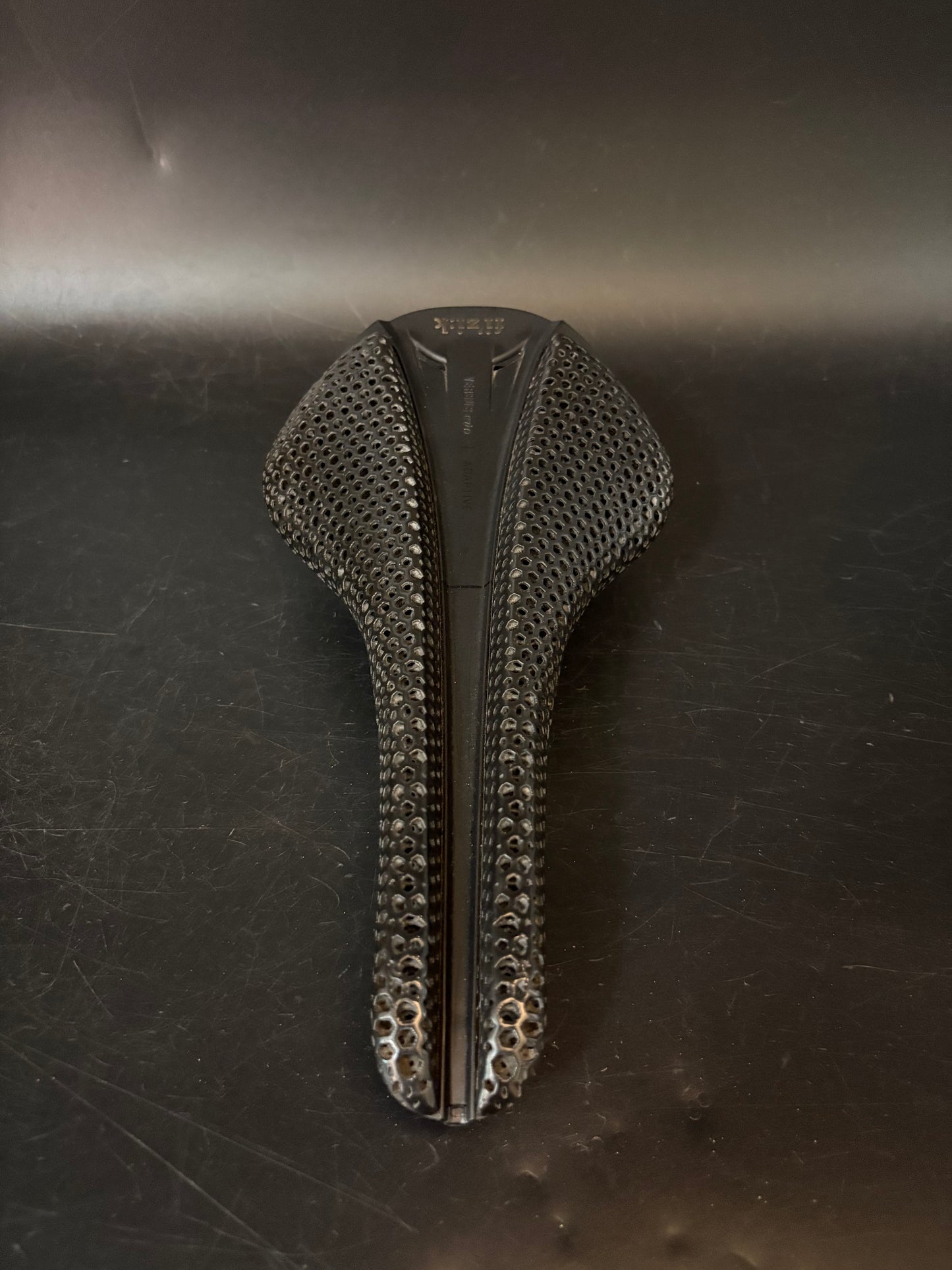 Fizik Versus Evo Adaptive Saddle Black
