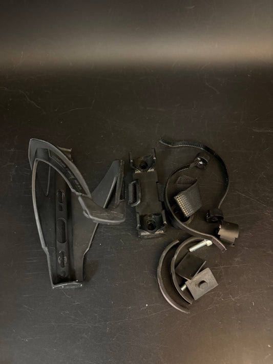 Elite Bottle Cage w/ Frame Mounts