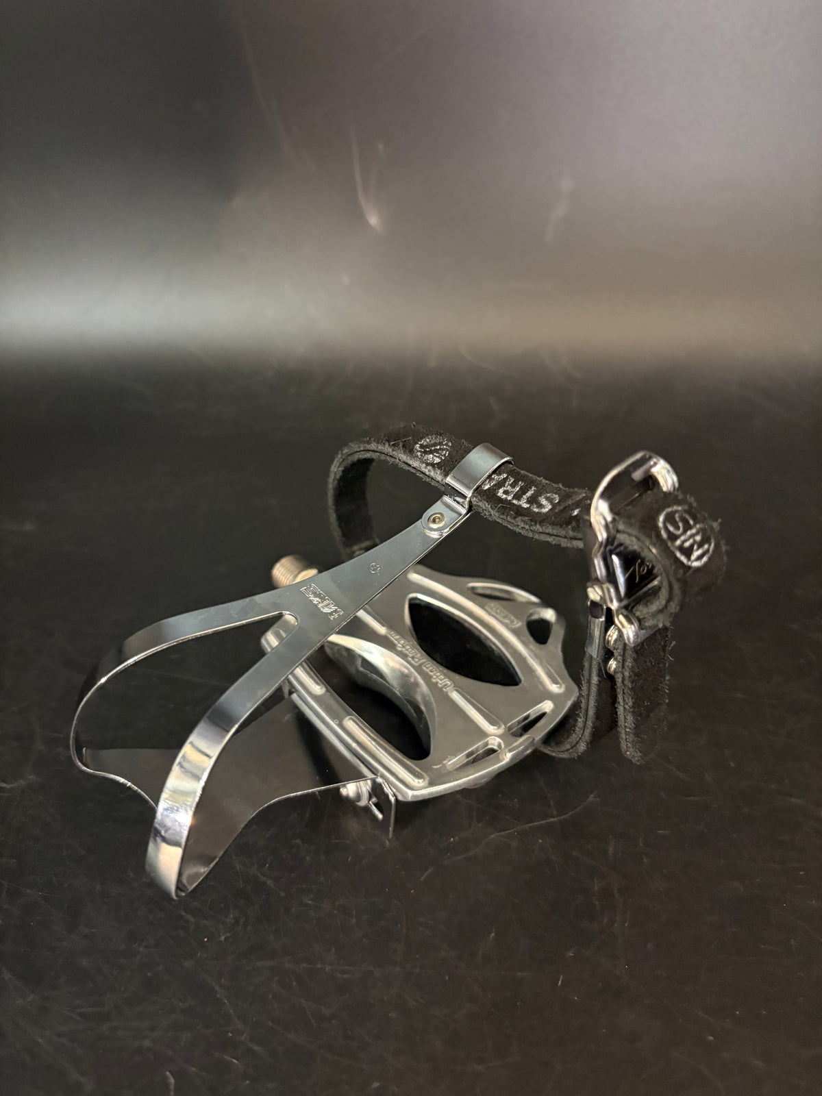 MKS Urban Platform / Toshi Single Straps Black Pedal Setup