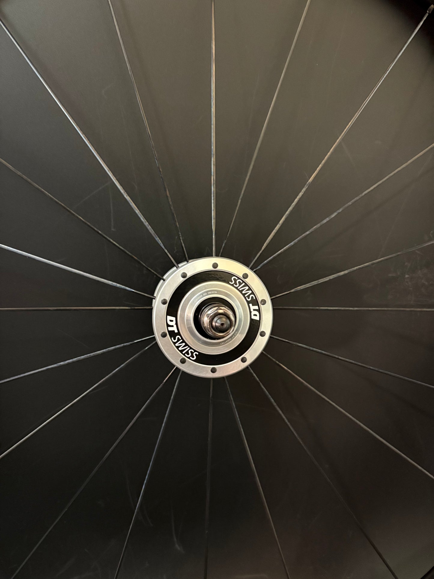 Light Bicycle AR45 / DT Swiss Wheelset Carbon 20/24h