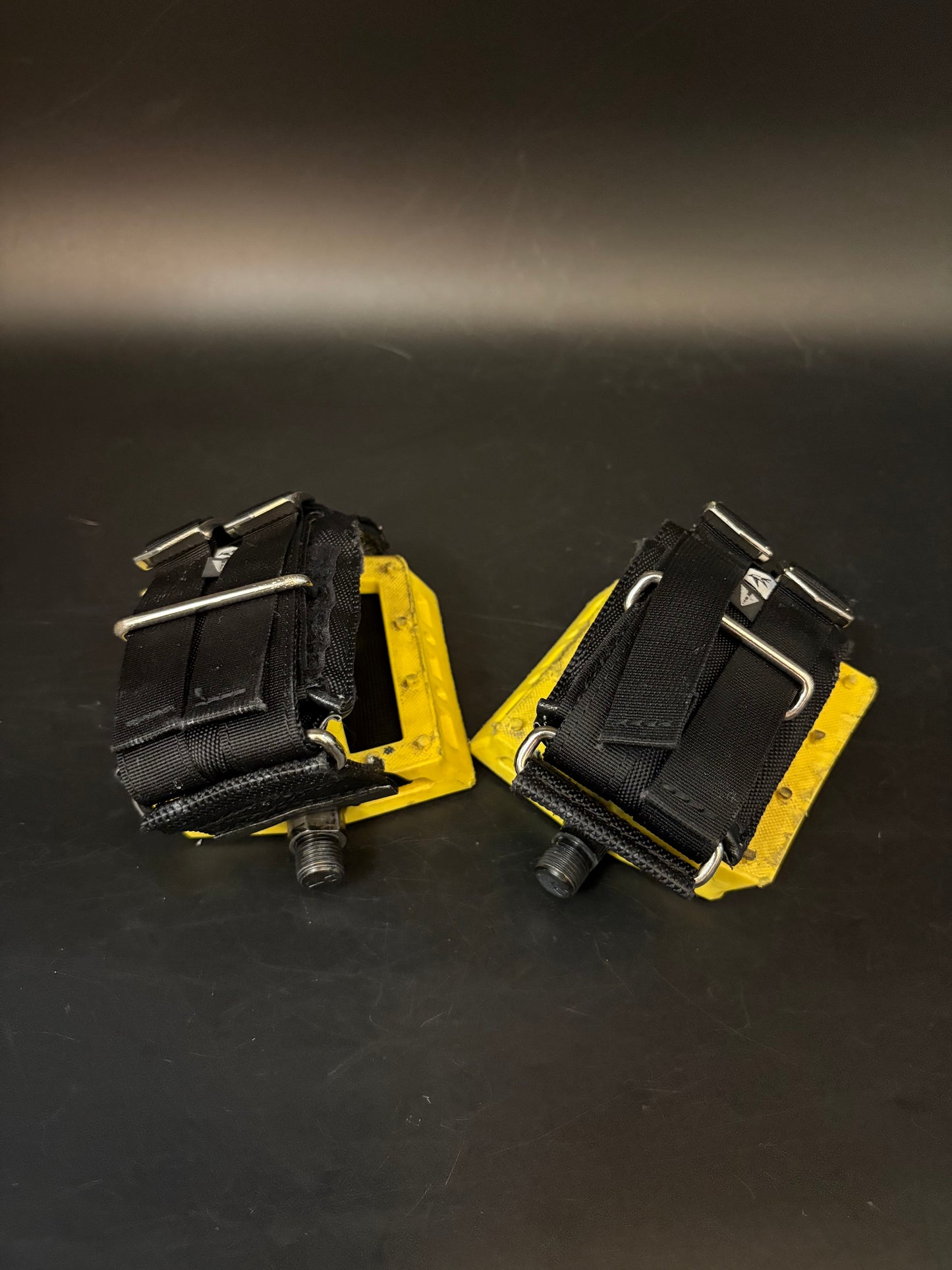 Theory Platform Pedals Yellow / Straps Pedal Setup