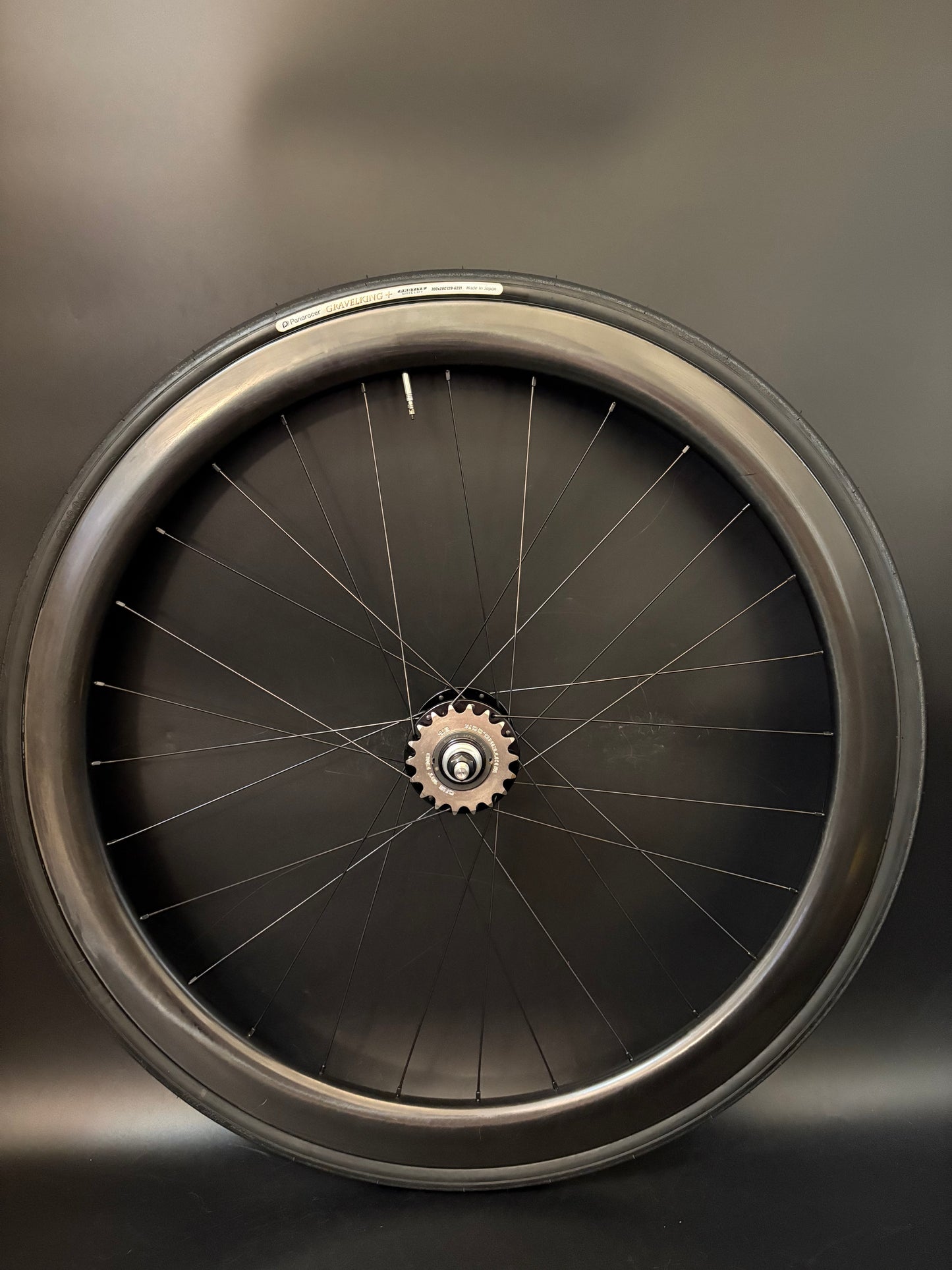 Light Bicycle Falcon AR45 Carbon Clincher / White Industries Black Wheelset 28h