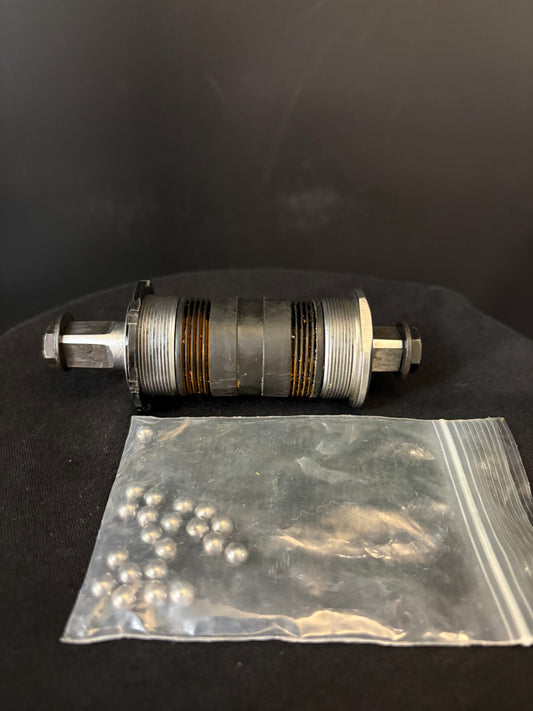 Shimano BB-7400 Bottom Bracket NJS