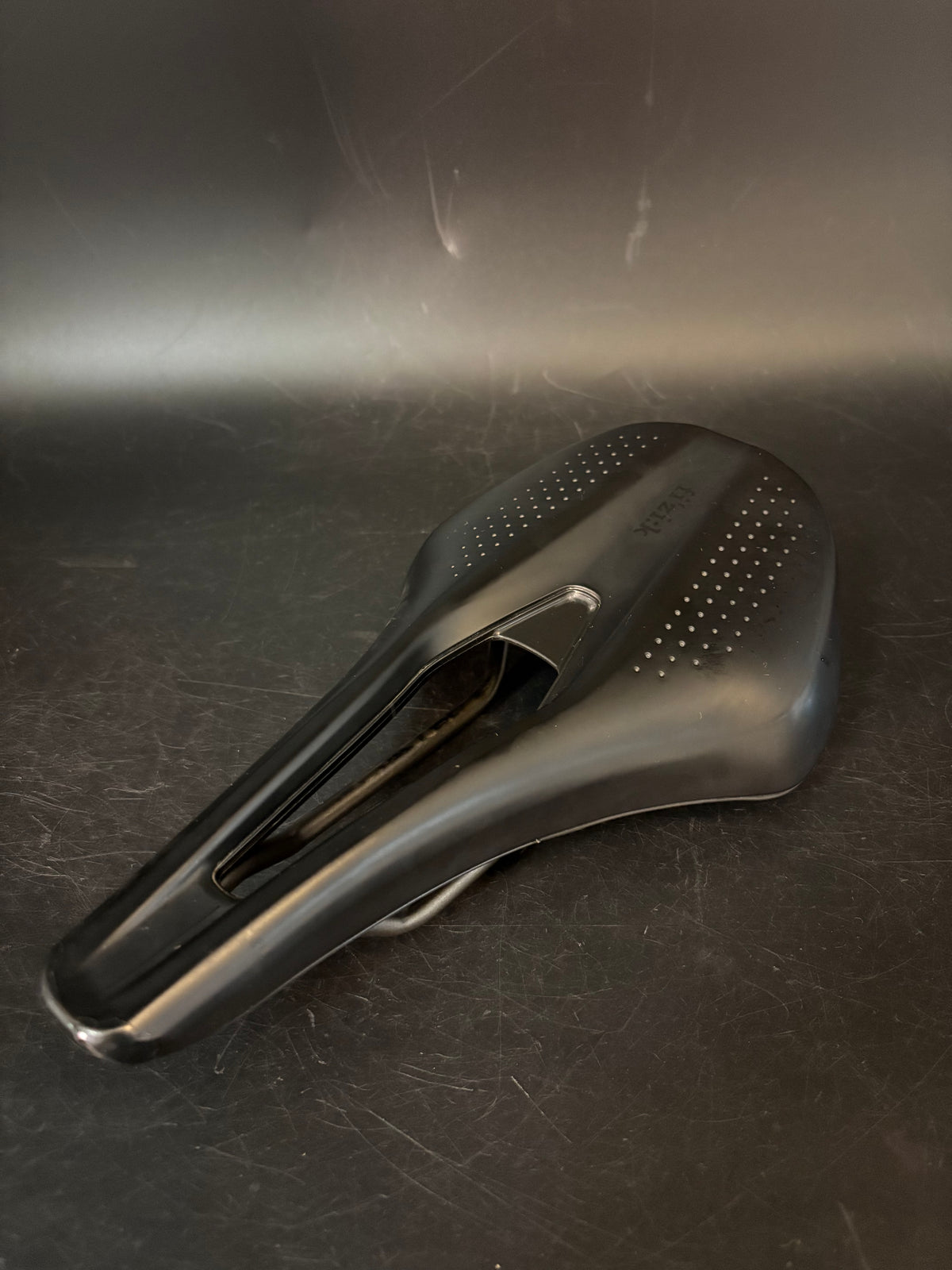 Fizik Argo Saddle Black 150mm