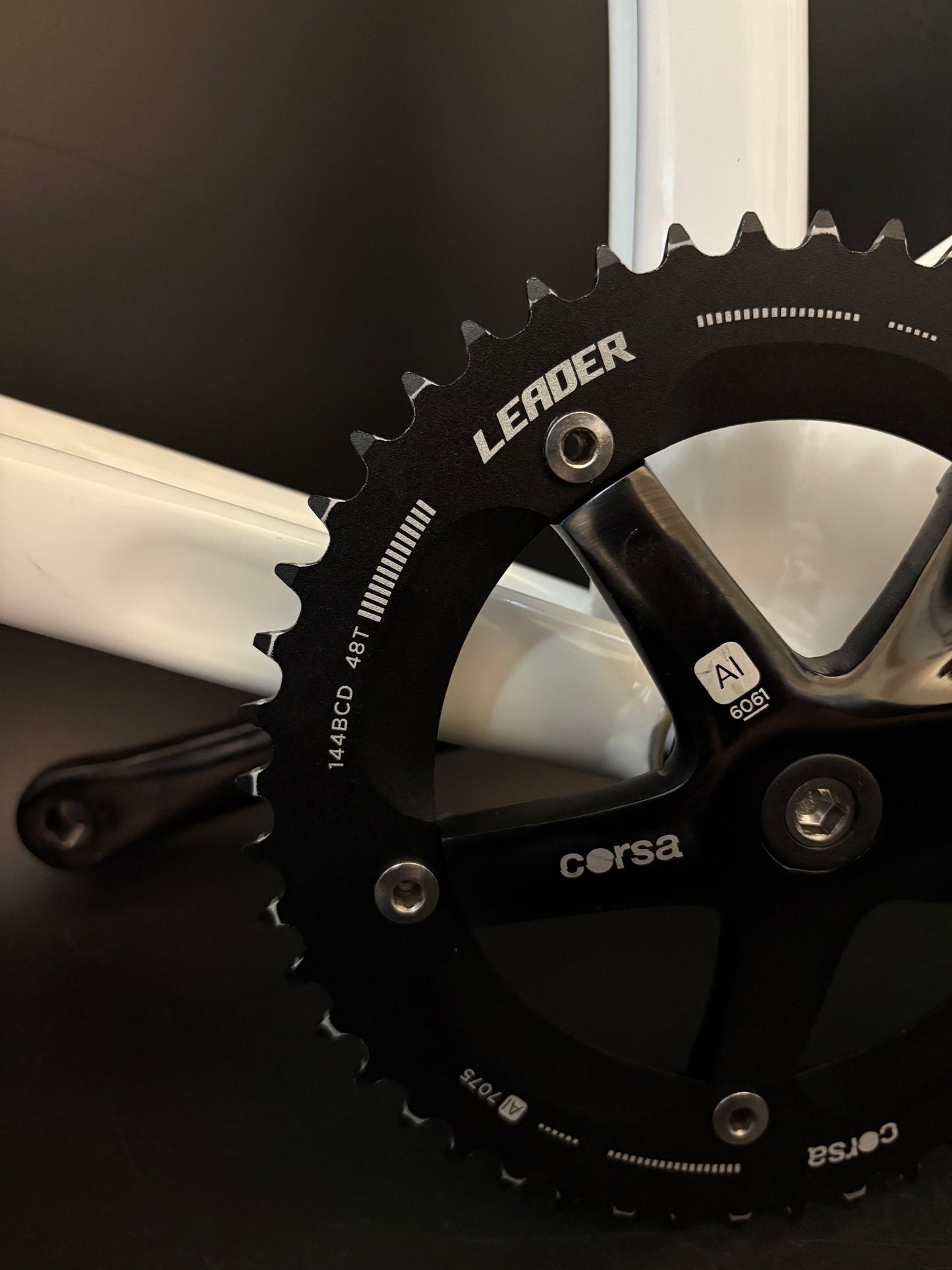 Leader 735 Frameset White 56cm w/ Stem + Bars + Saddle + Seatpost + Crankset