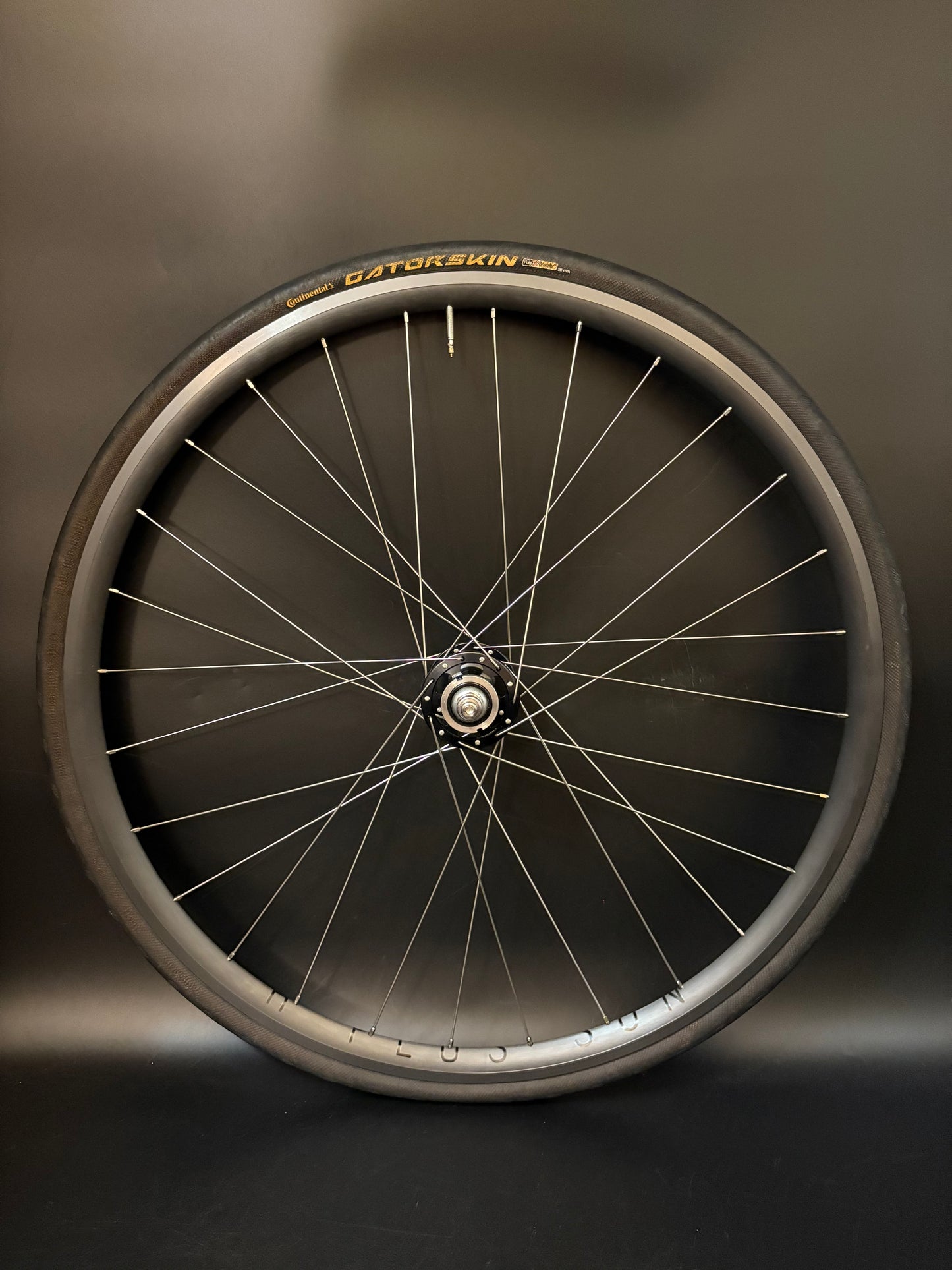 H Plus Son Archetype Grey / Paul Wheelset 28h