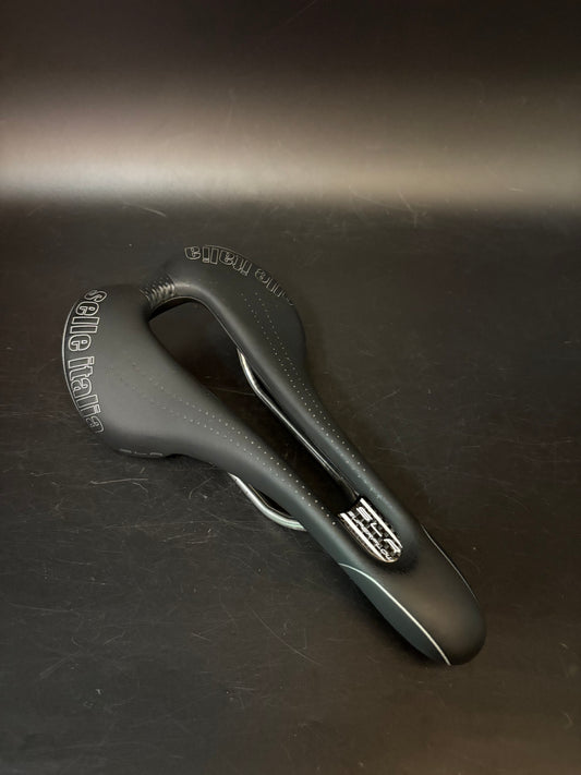 Selle Italia SLR Superflow Saddle Black