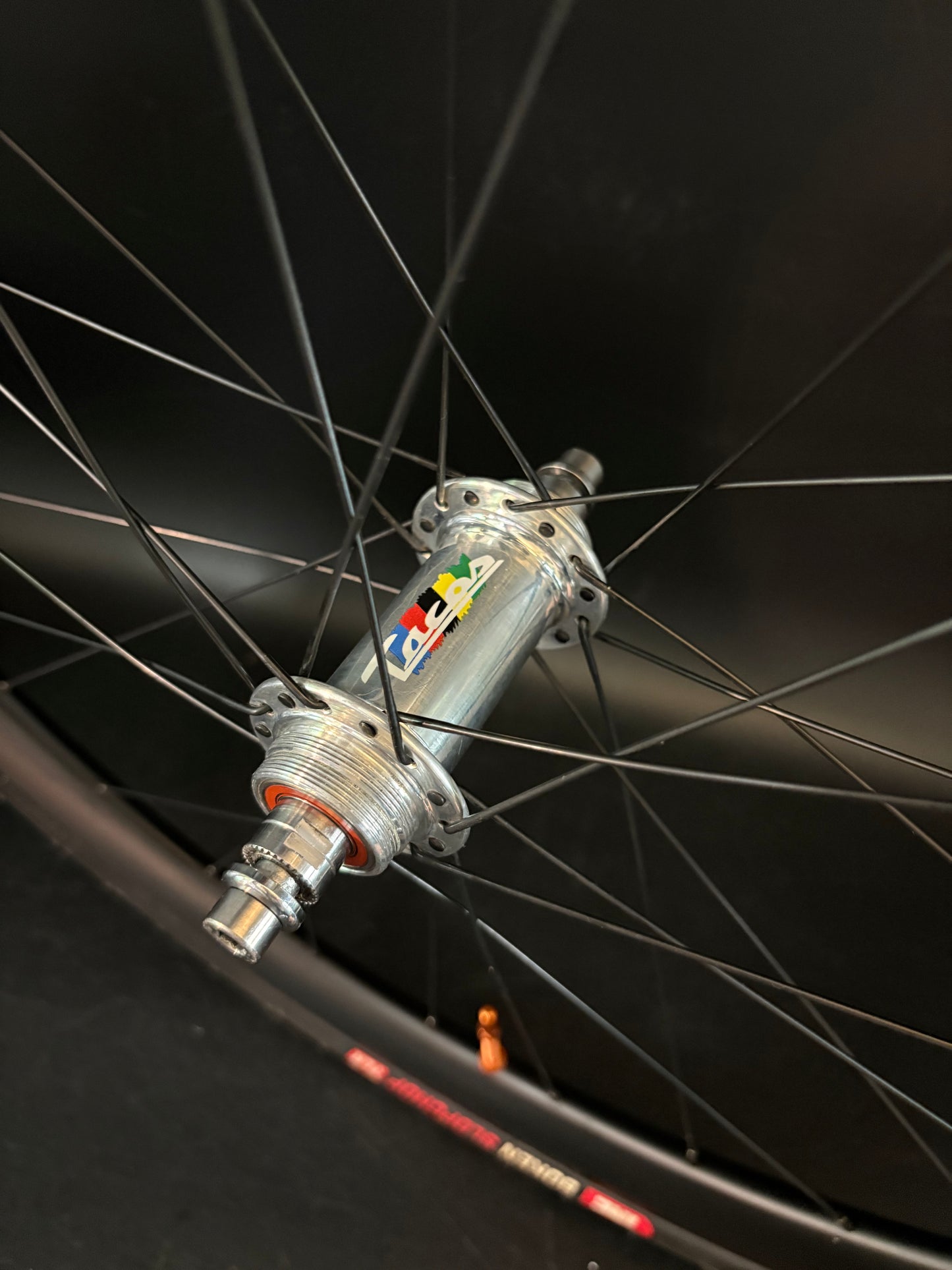 Light Bicycle AR45 Carbon Clincher / Raketa Wheelset 28h