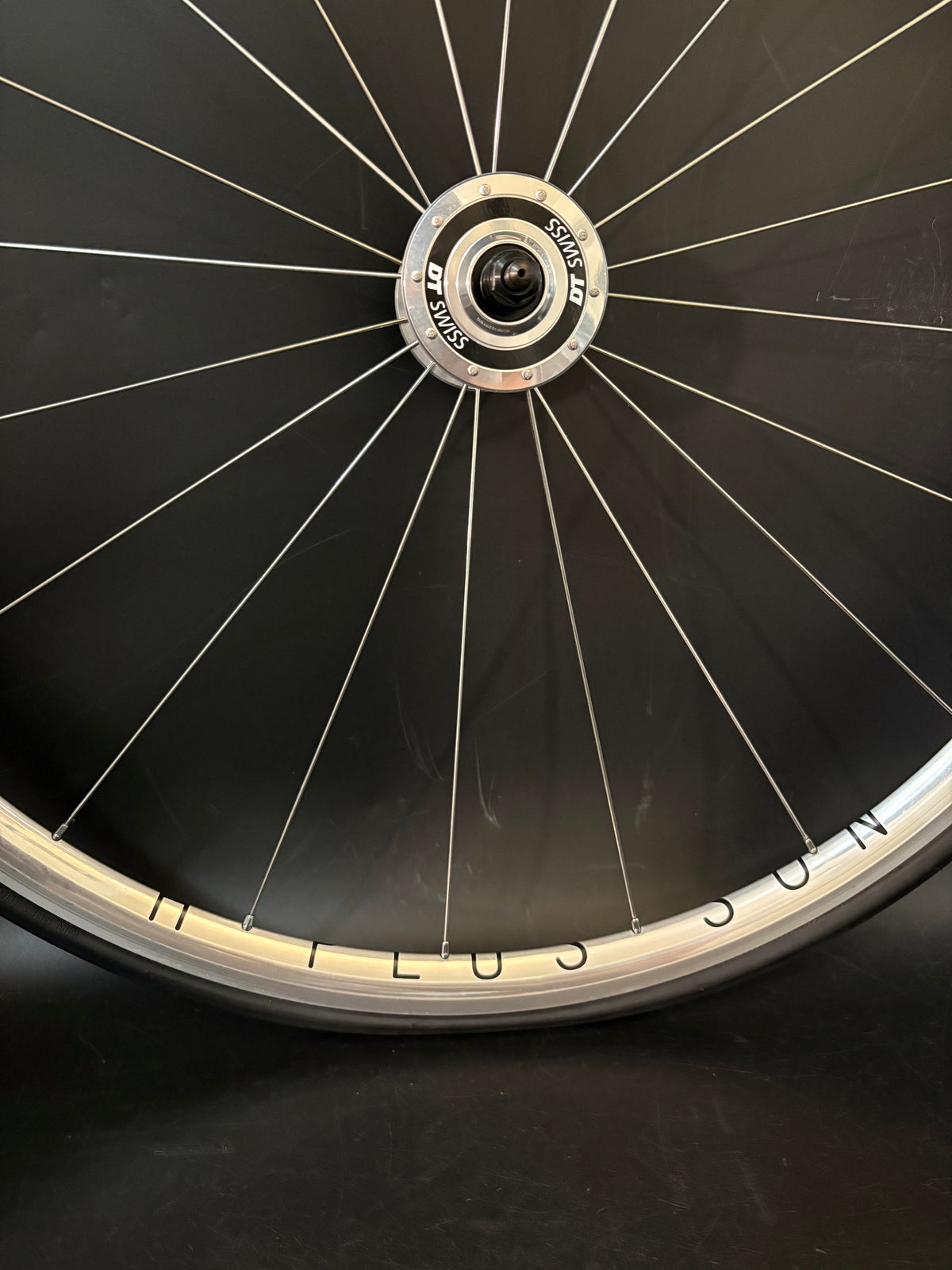 H Plus Son Archetype Silver / DT Swiss Wheelset 20/24h
