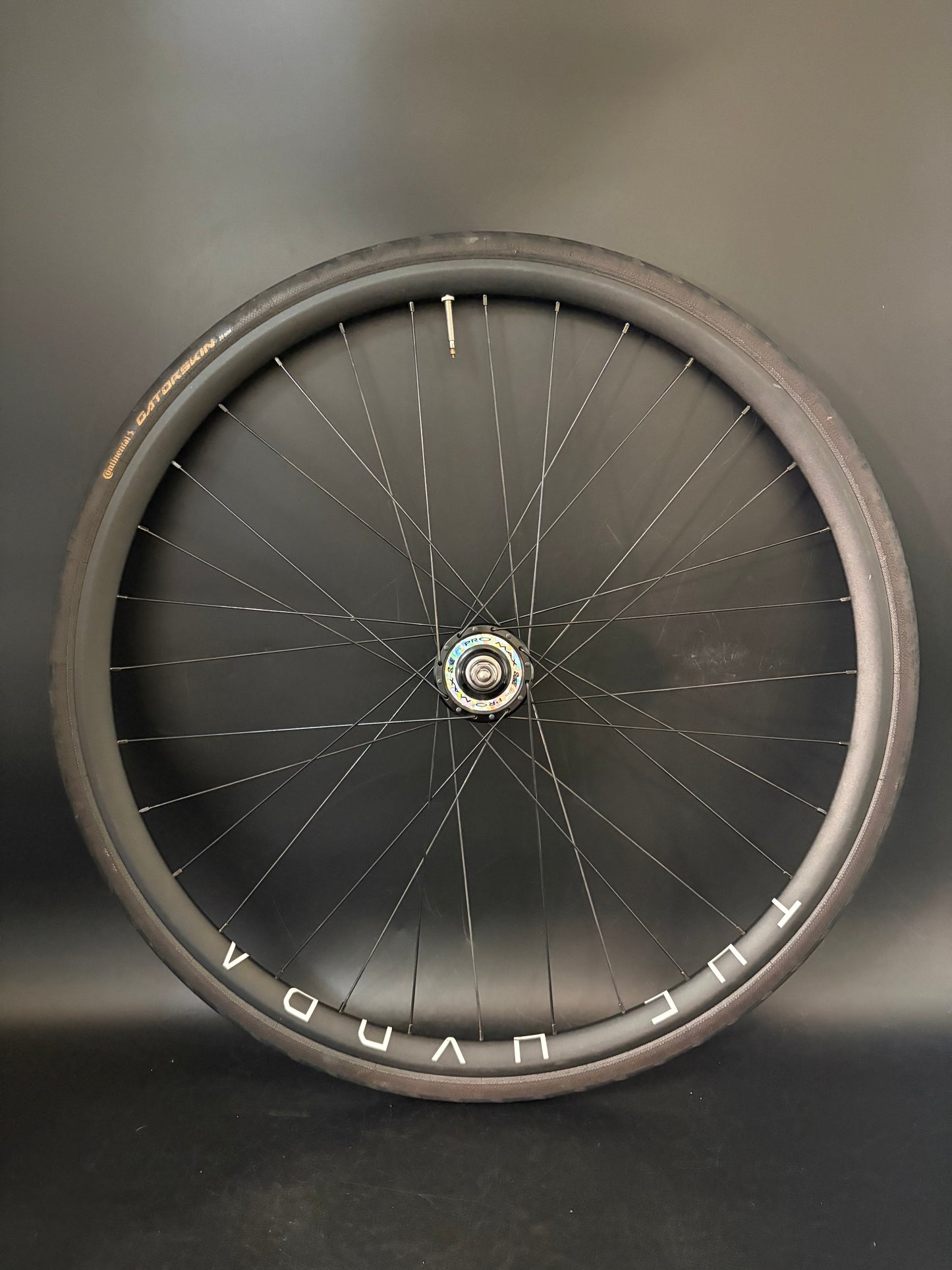 H Plus Son Hydra / Suzue Pro Max Wheelset Black 32h