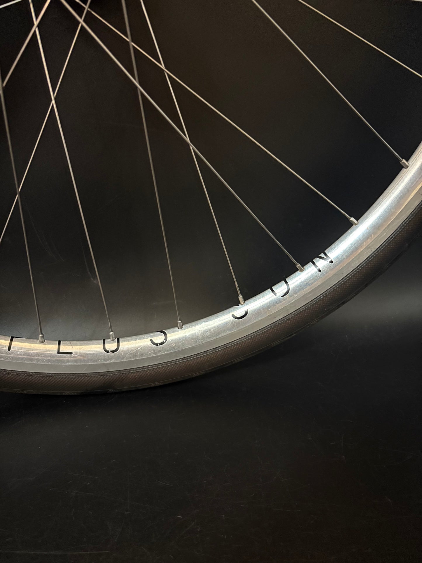 H Plus Son Archetype Silver / Dura Ace 7600 Wheelset 32h