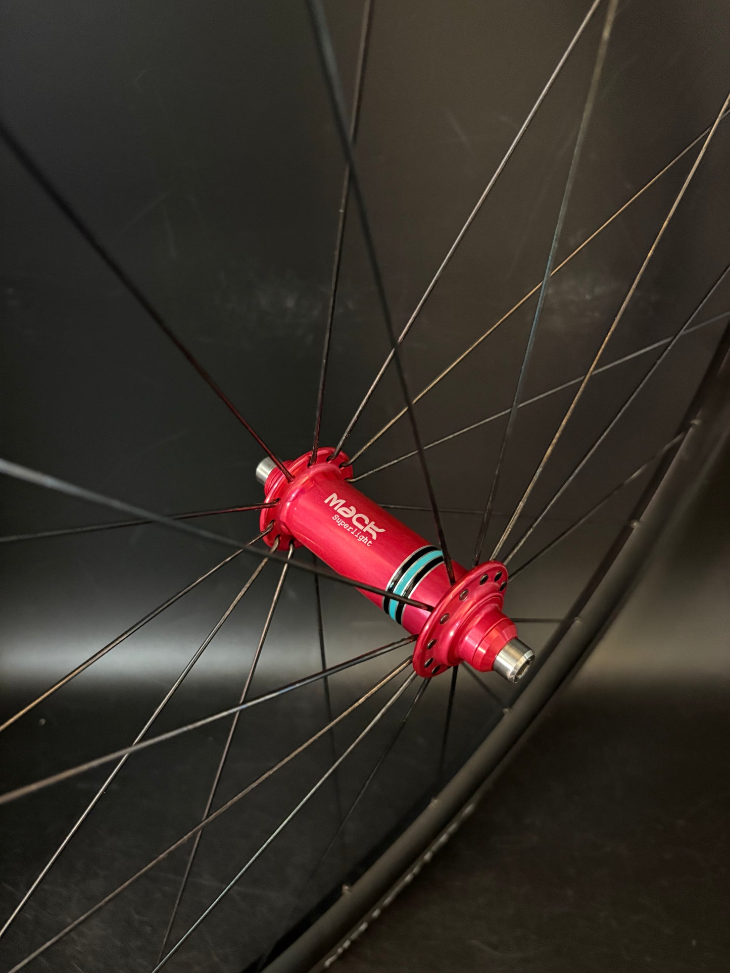 H Plus Son Archetype / Mack Superlight LF Wheelset Pink 24/28h
