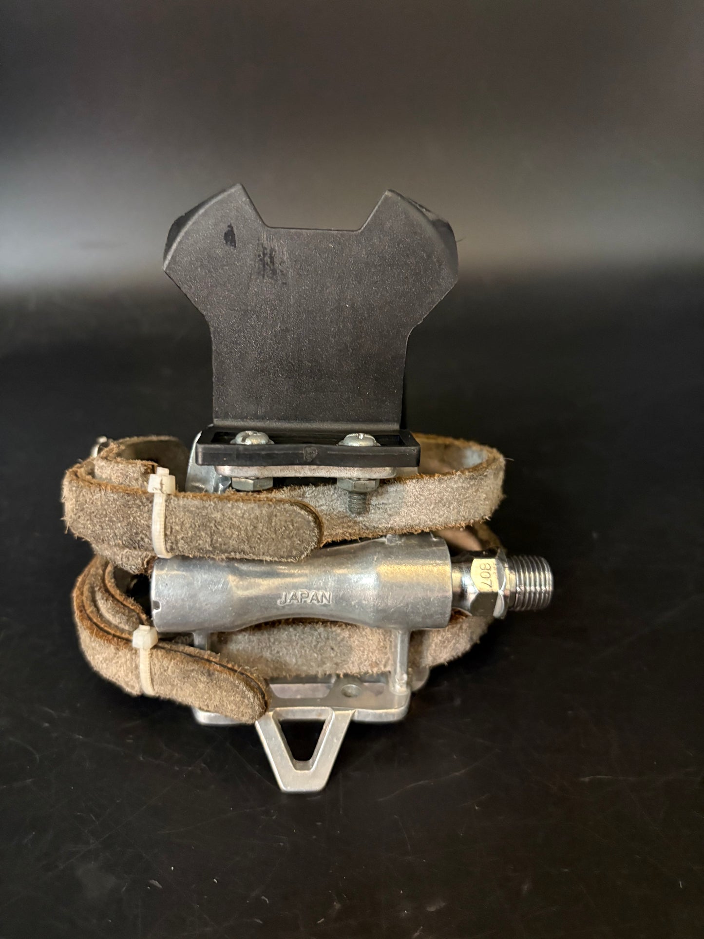 MKS GR-9 / Toshi Double Straps Pedal Setup