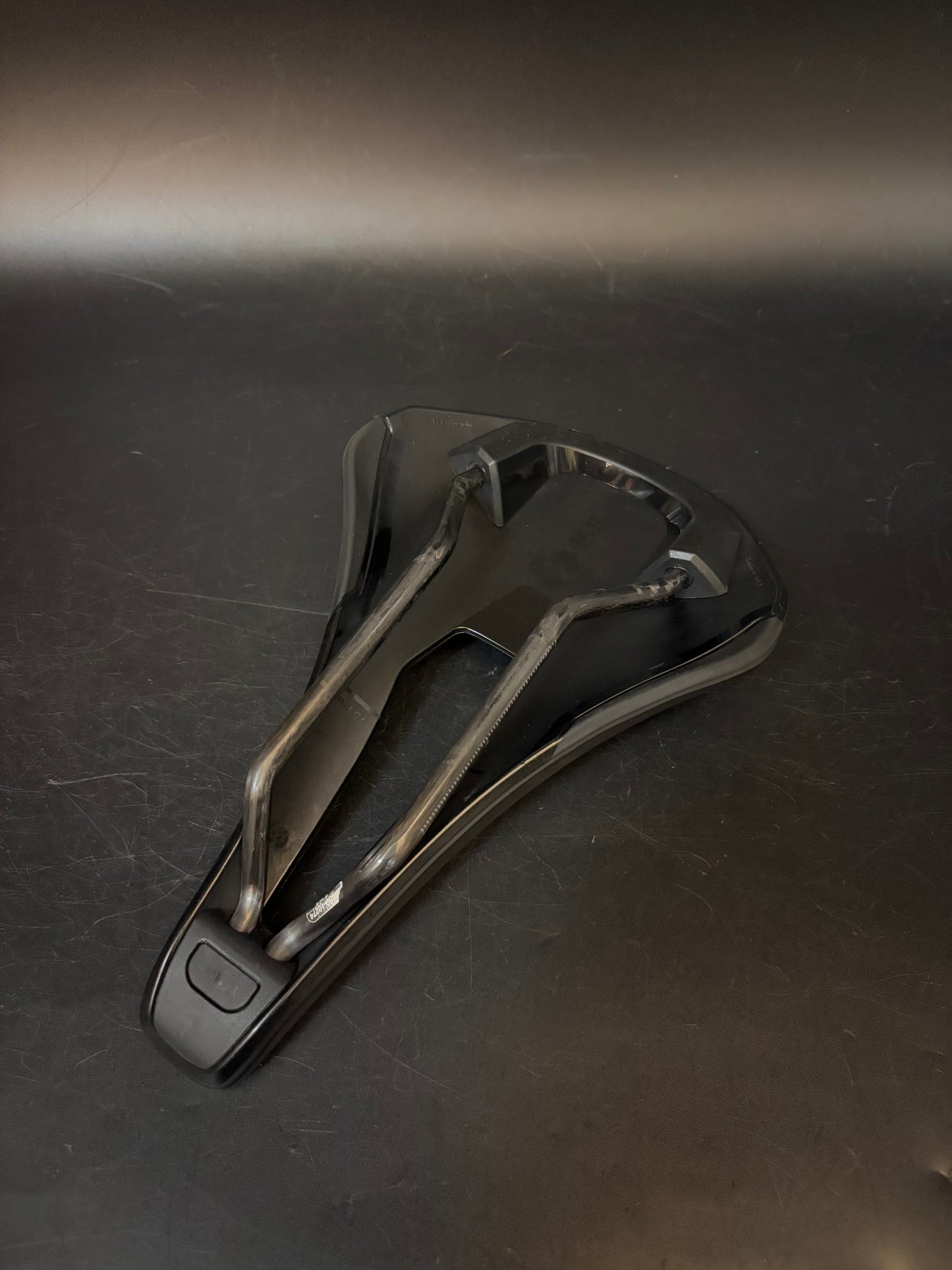 Fizik Argo Saddle Carbon 150mm