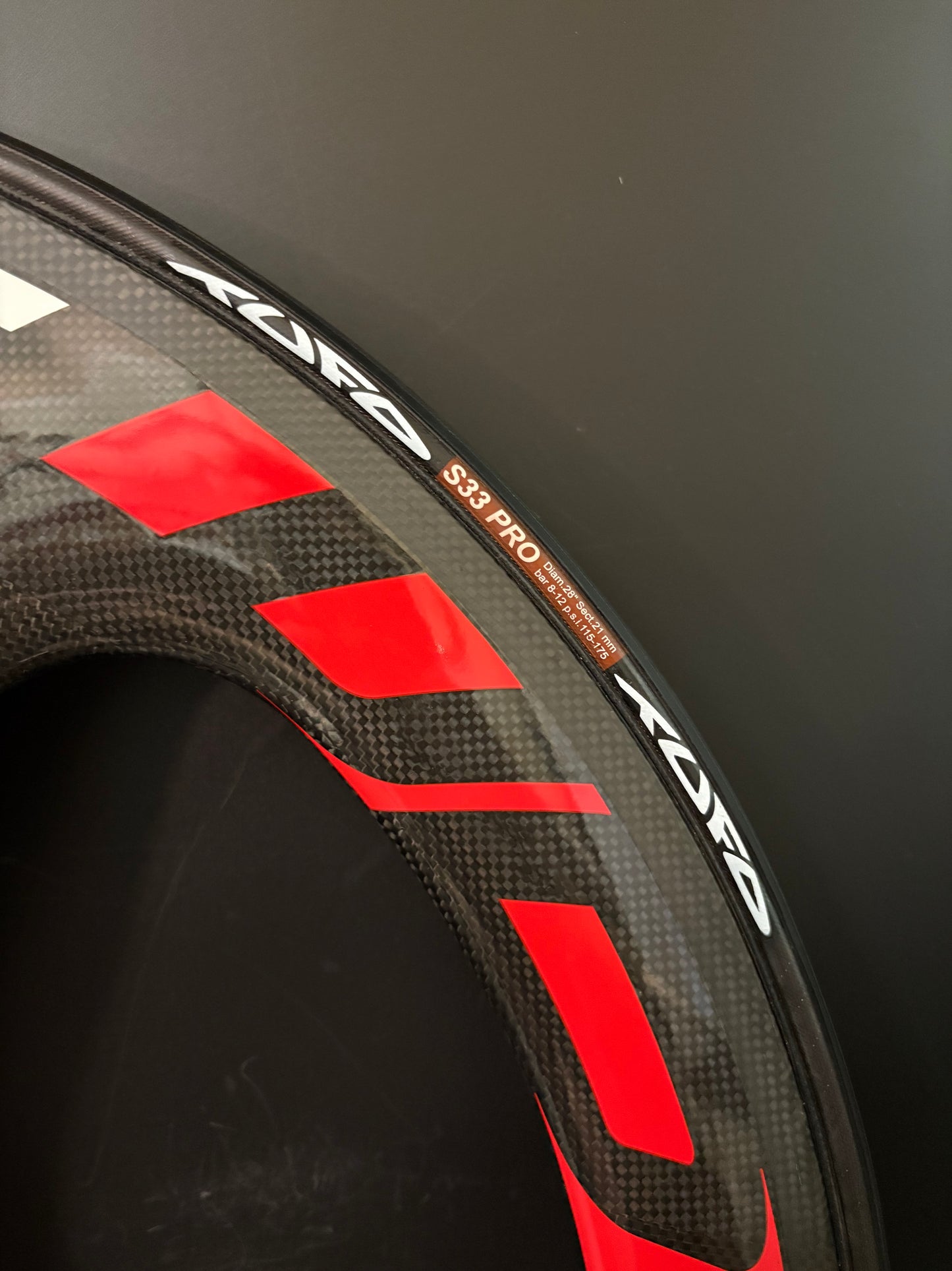 FFWD Tubular Tri Spoke Front Wheel Carbon