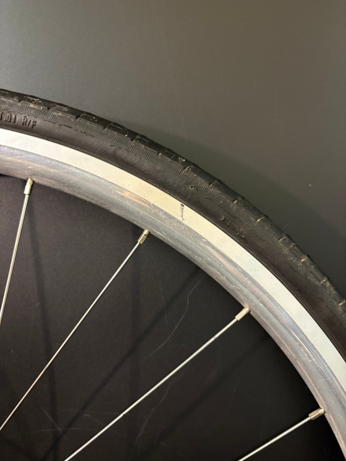 H Plus Son Archetype Silver / DT Swiss Wheelset 20/24h