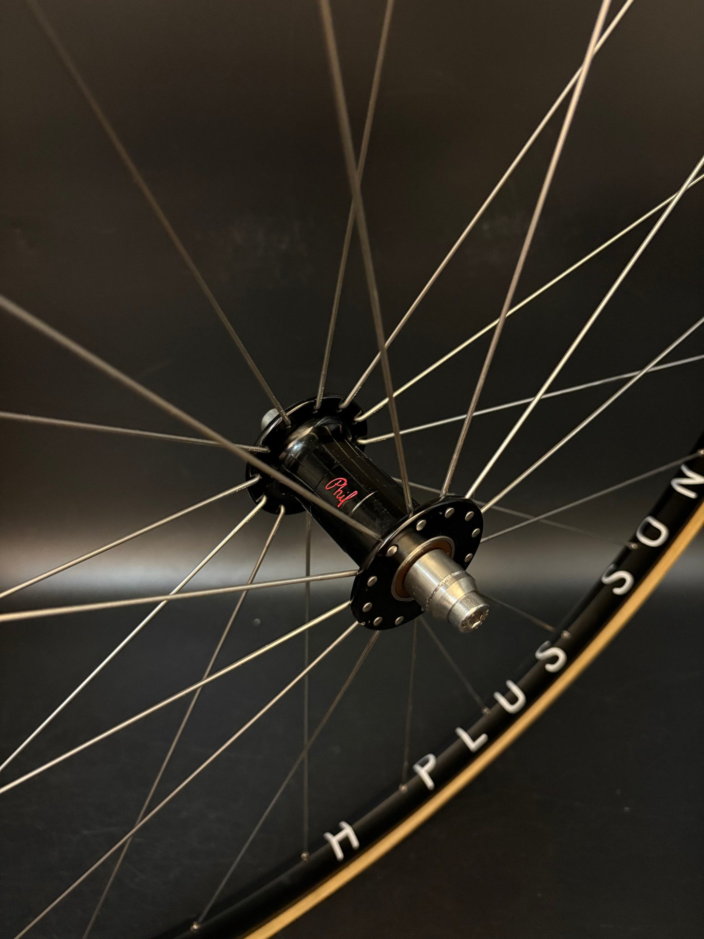 H Plus Son Archetype Black / Phil Wood LF Wheelset Black 24/32h