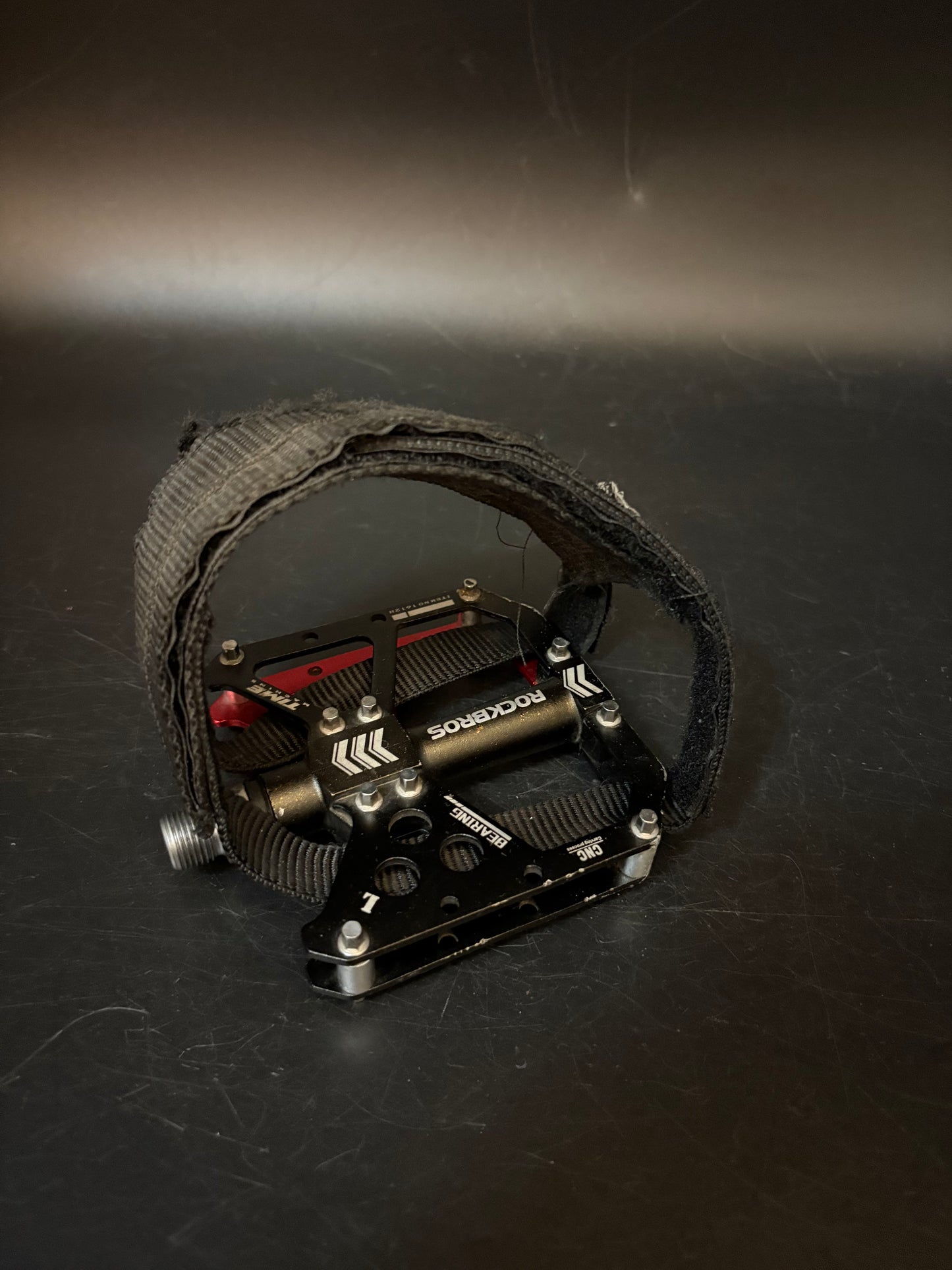 Rockbros / Origin 8 Straps Pedal Setup