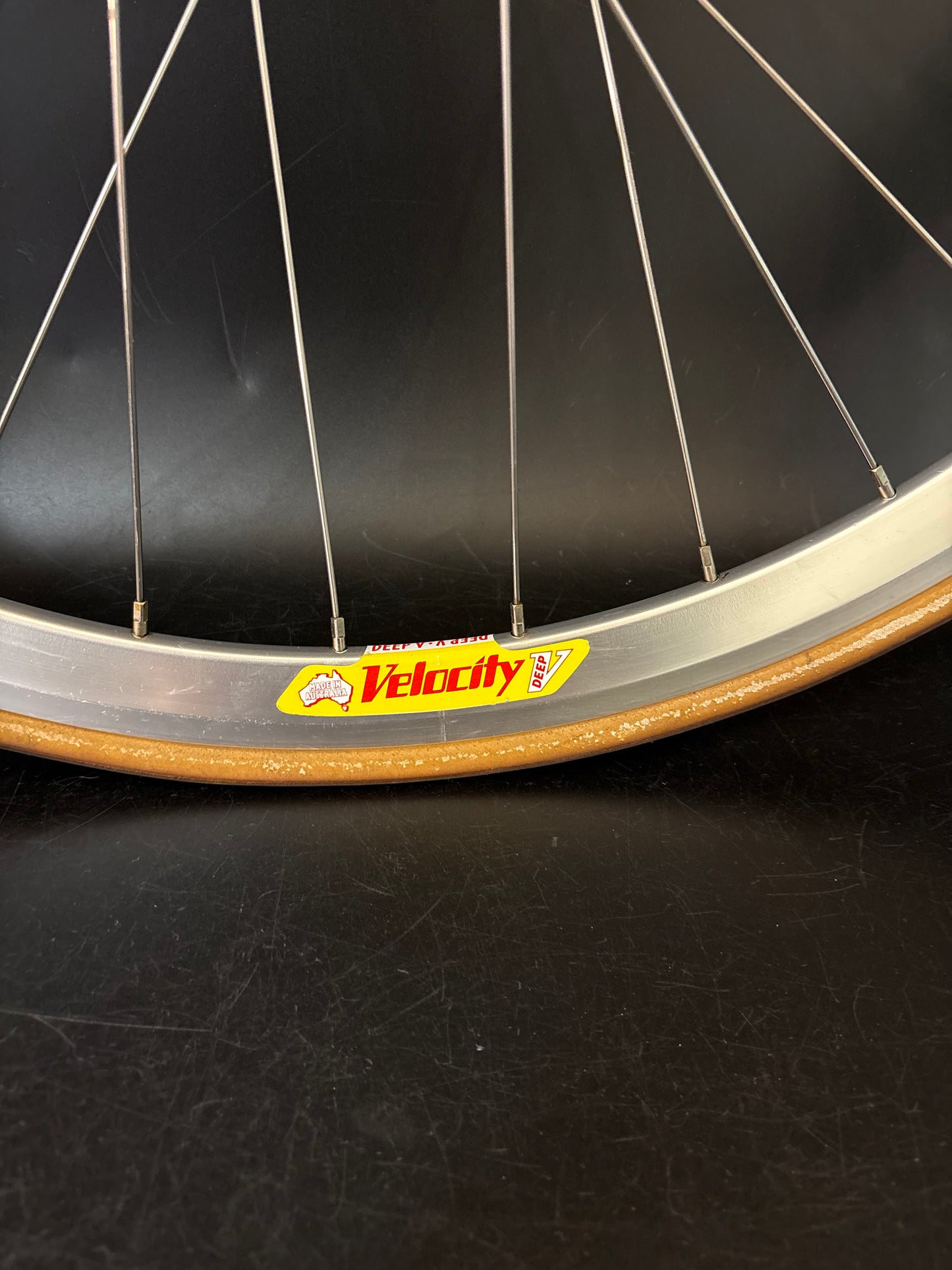 Velocity Deep V / Origin 8 Front Wheel Silver 32h