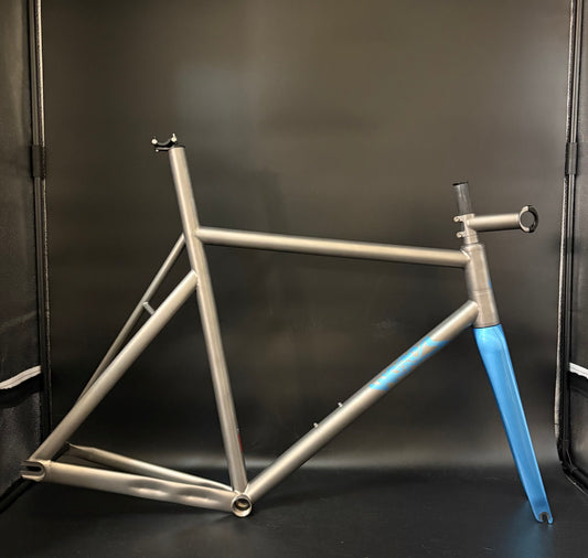 NEW Weis Hammer Ti Track Frameset Titanium Custom Finishing 55.5cm TT 71cm ST center