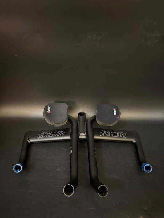 Blackbird Linear Aero Handlebar Black 38cm 85mm